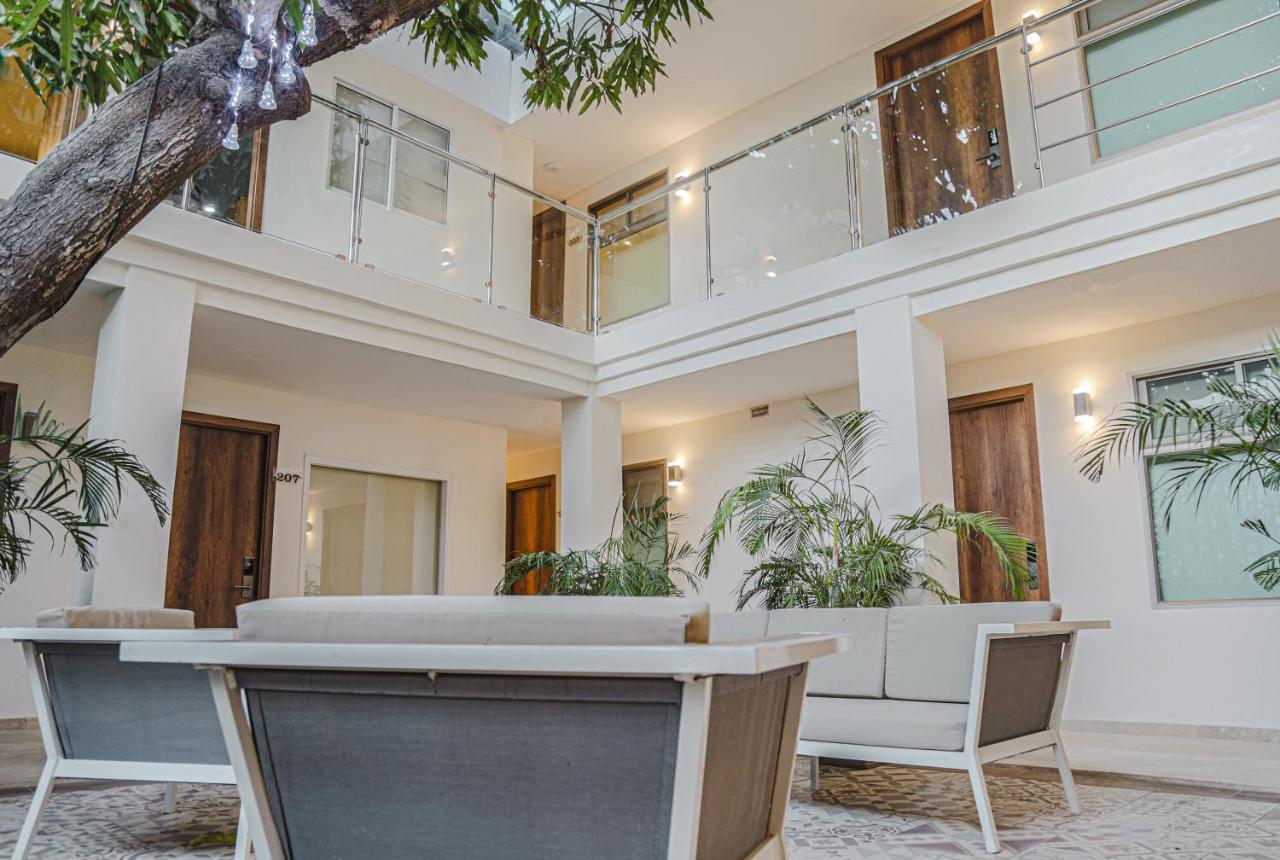 Royal Boutique 4*