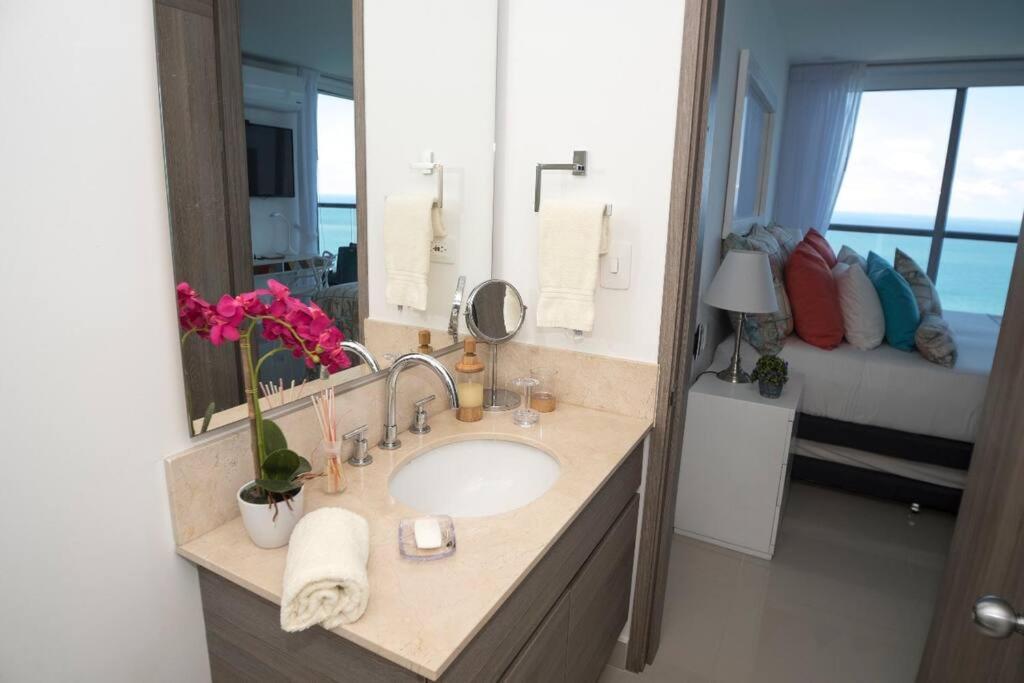 Apartment Beautiful . Incredible Ocean Views, Morros City