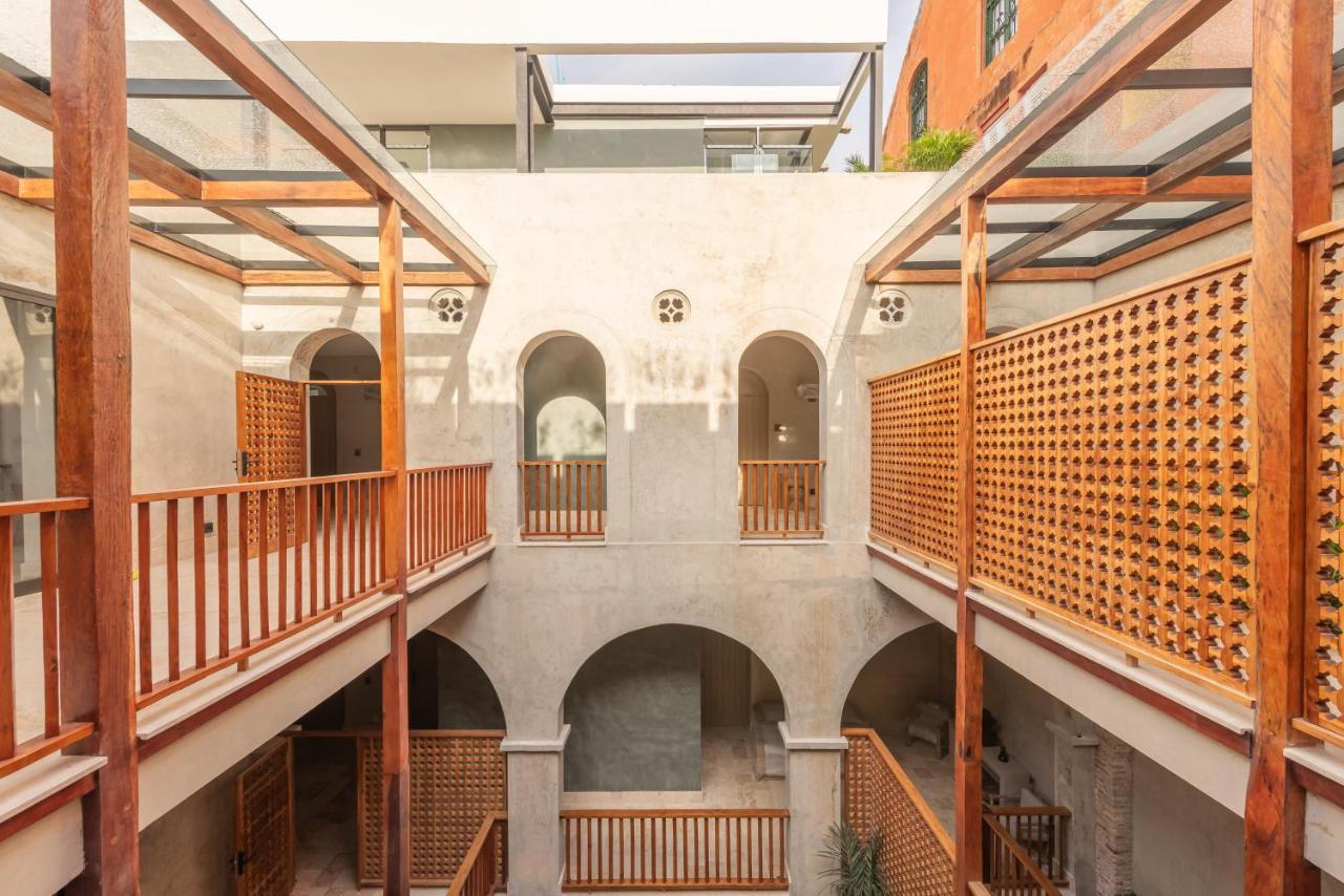 Cinco Boutique Hotel