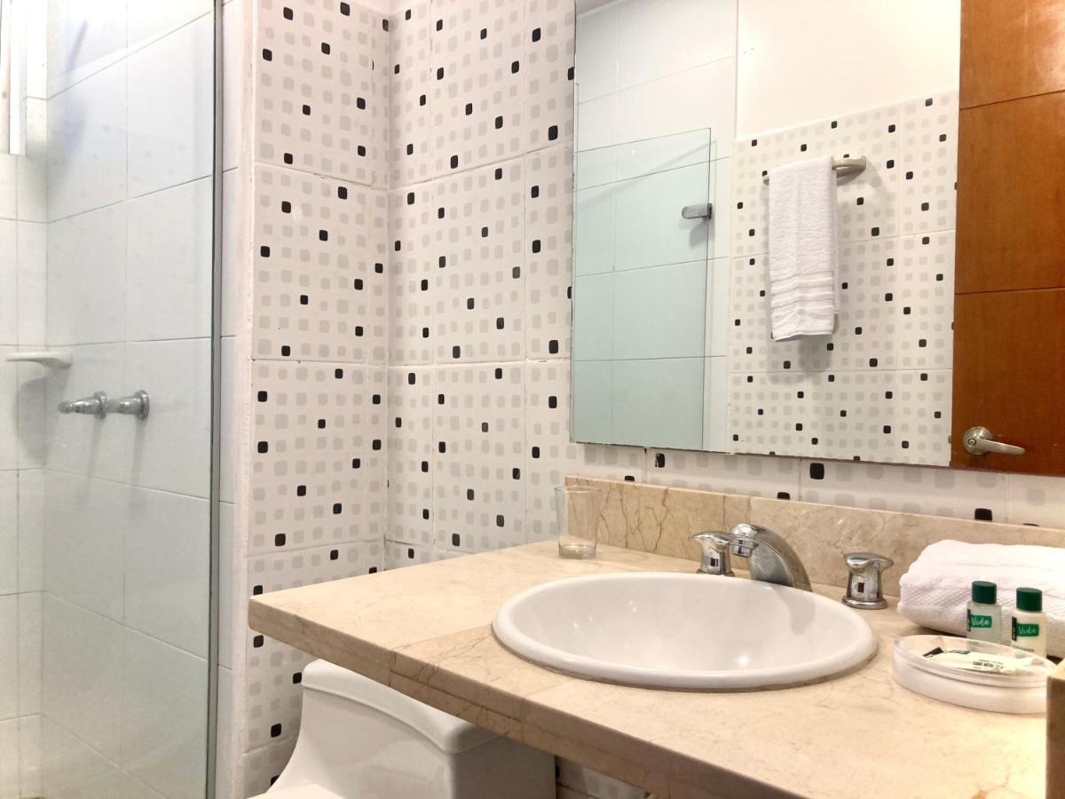 Apartahotel Charming 2br With Terrace In El Laguito Cartagena