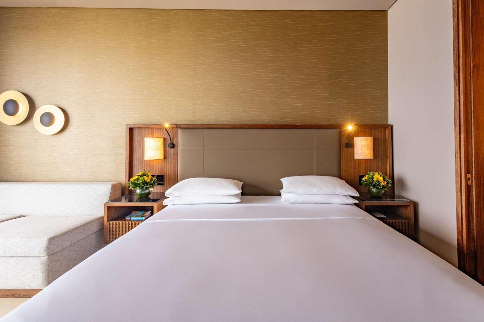 Hyatt Regency Hotel 5*