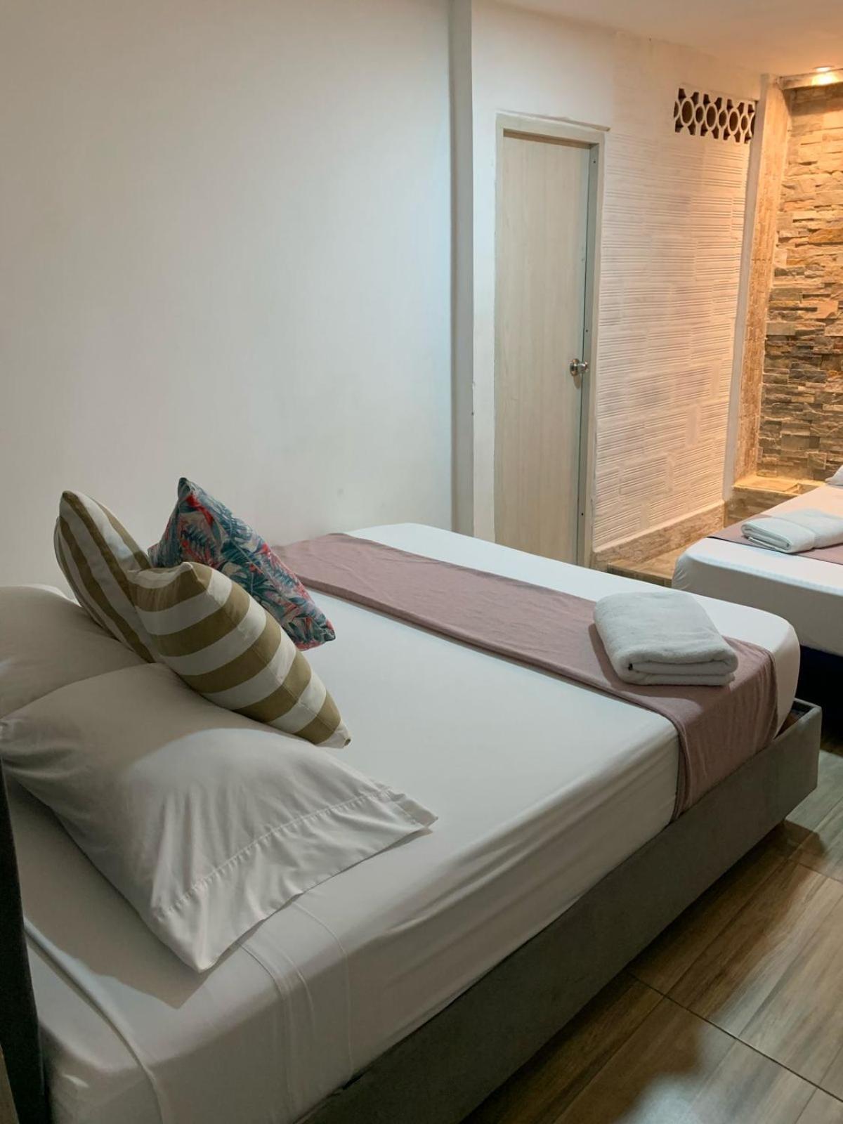Manga Bueno Bonito Y Barato Homestay *