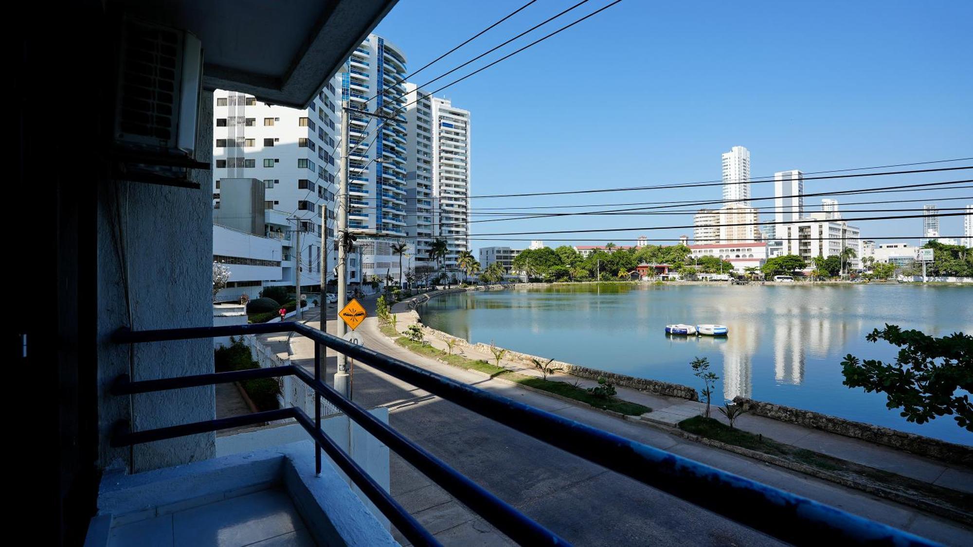 Apartamento Marina Del Rey #105 *