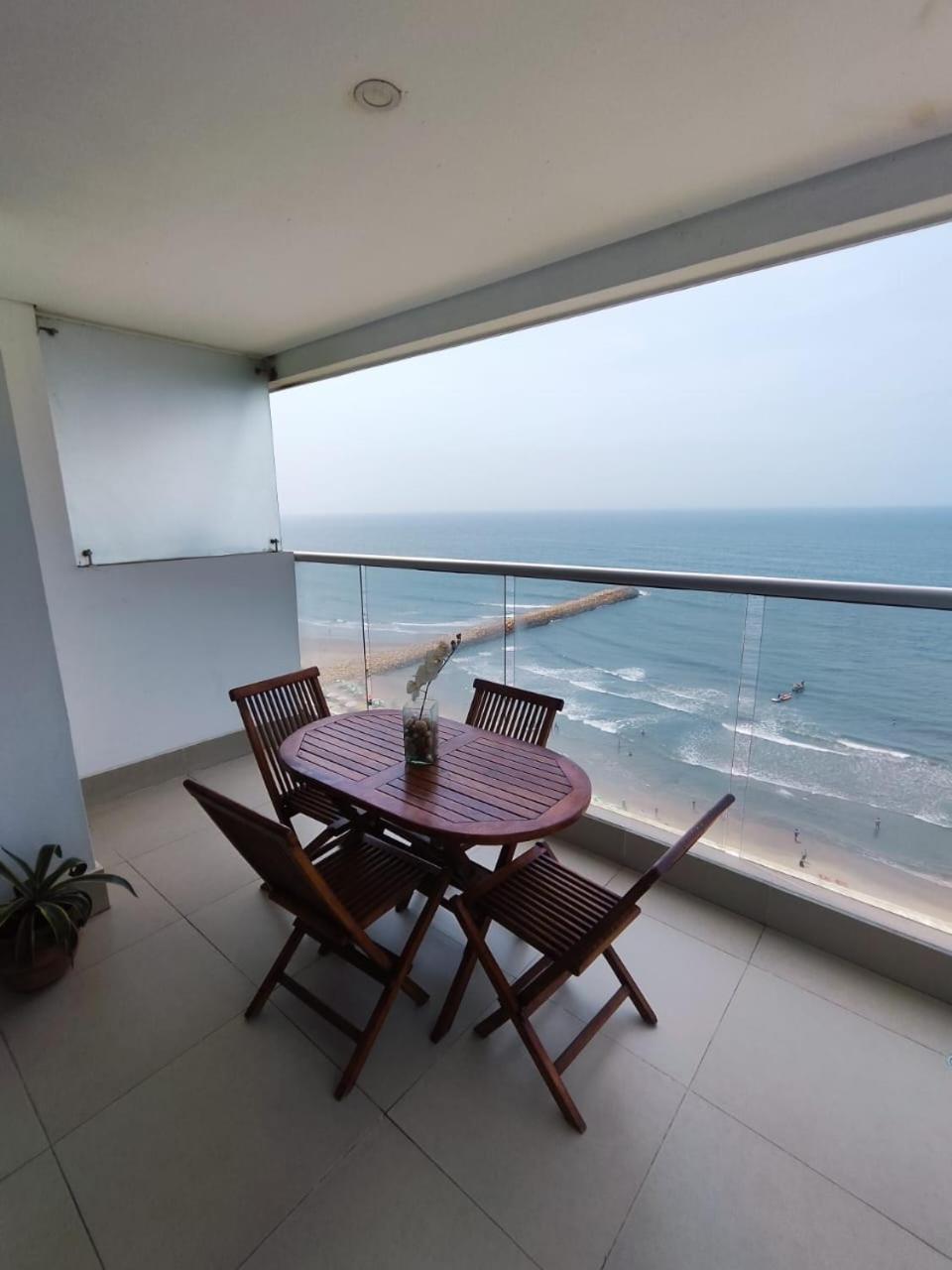 Palmetto Beach Vista De Frente Al Mar Apartamento *
