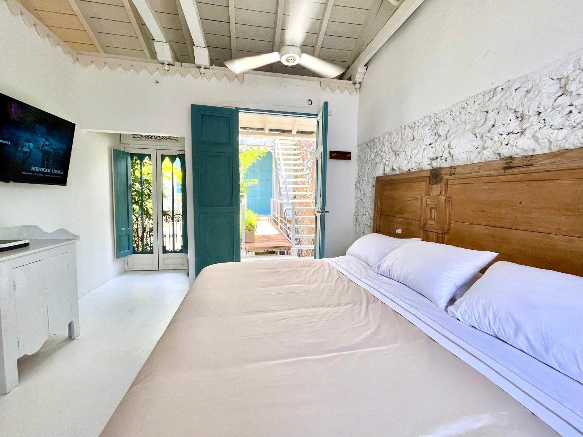 Holiday home By Calamari Homes - Casa Aura Victoria Walled *