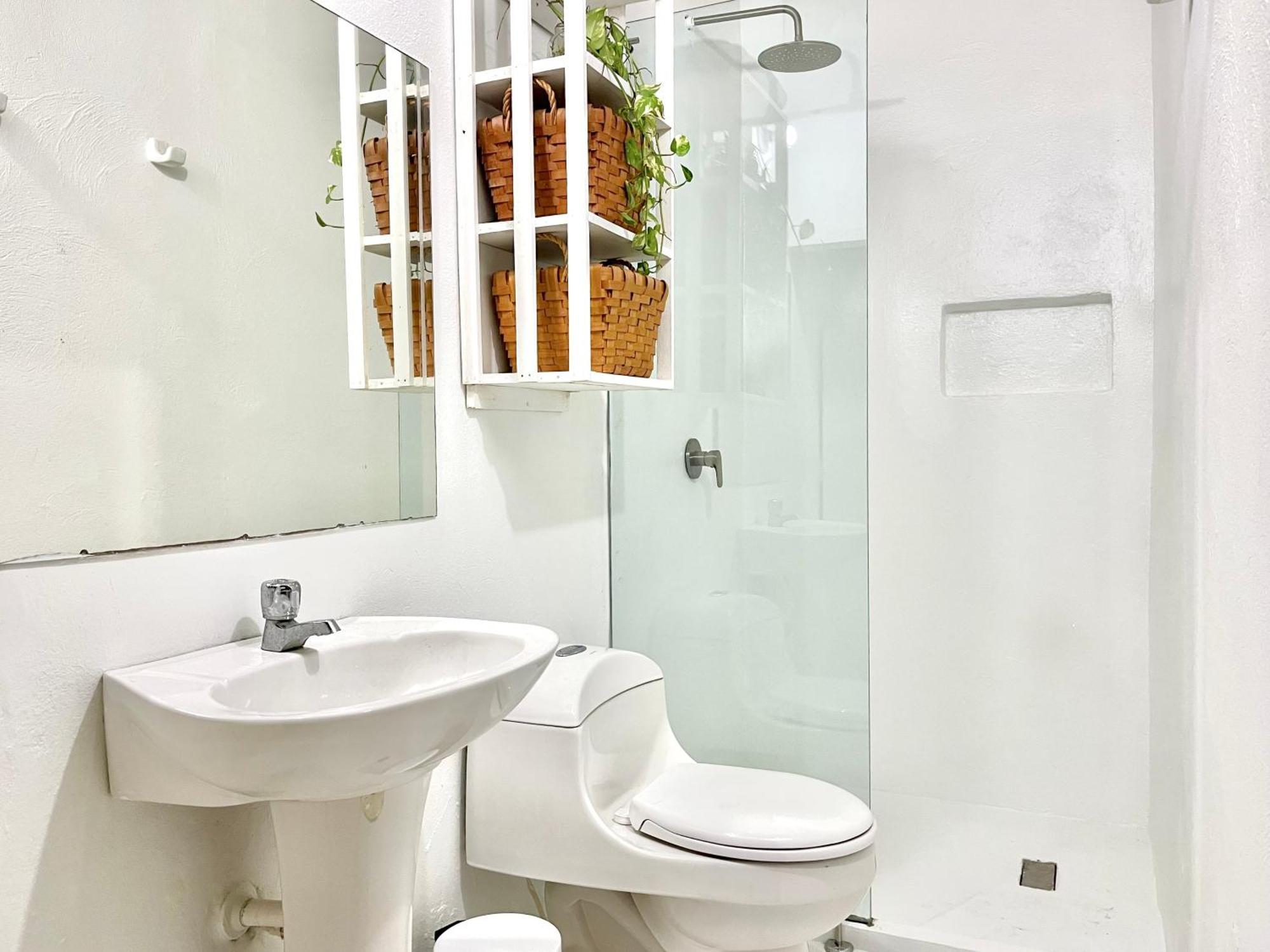 By Calamari Homes - Casa Aura Victoria Walled Holiday home