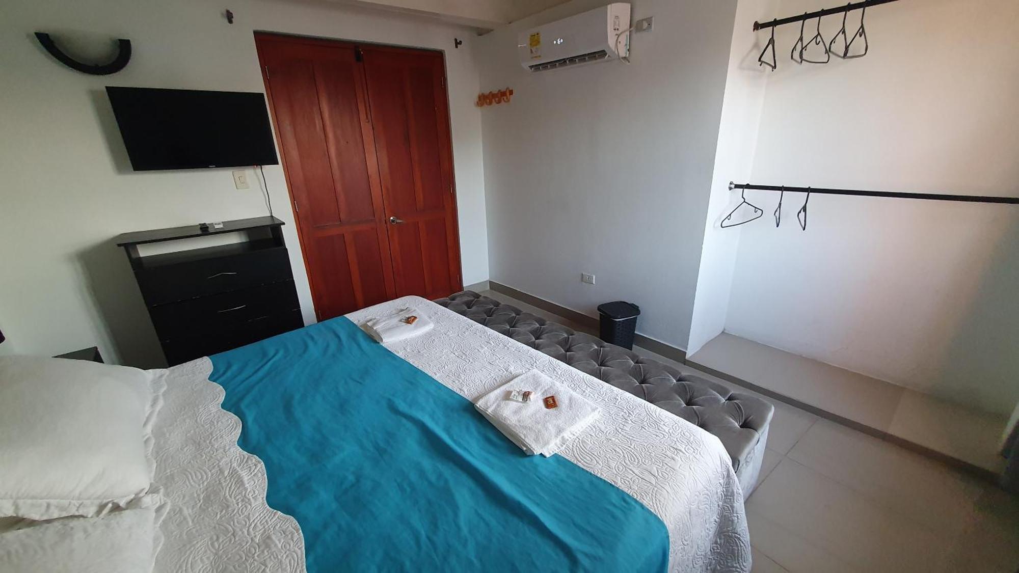 Pensão Casa Evelyn *