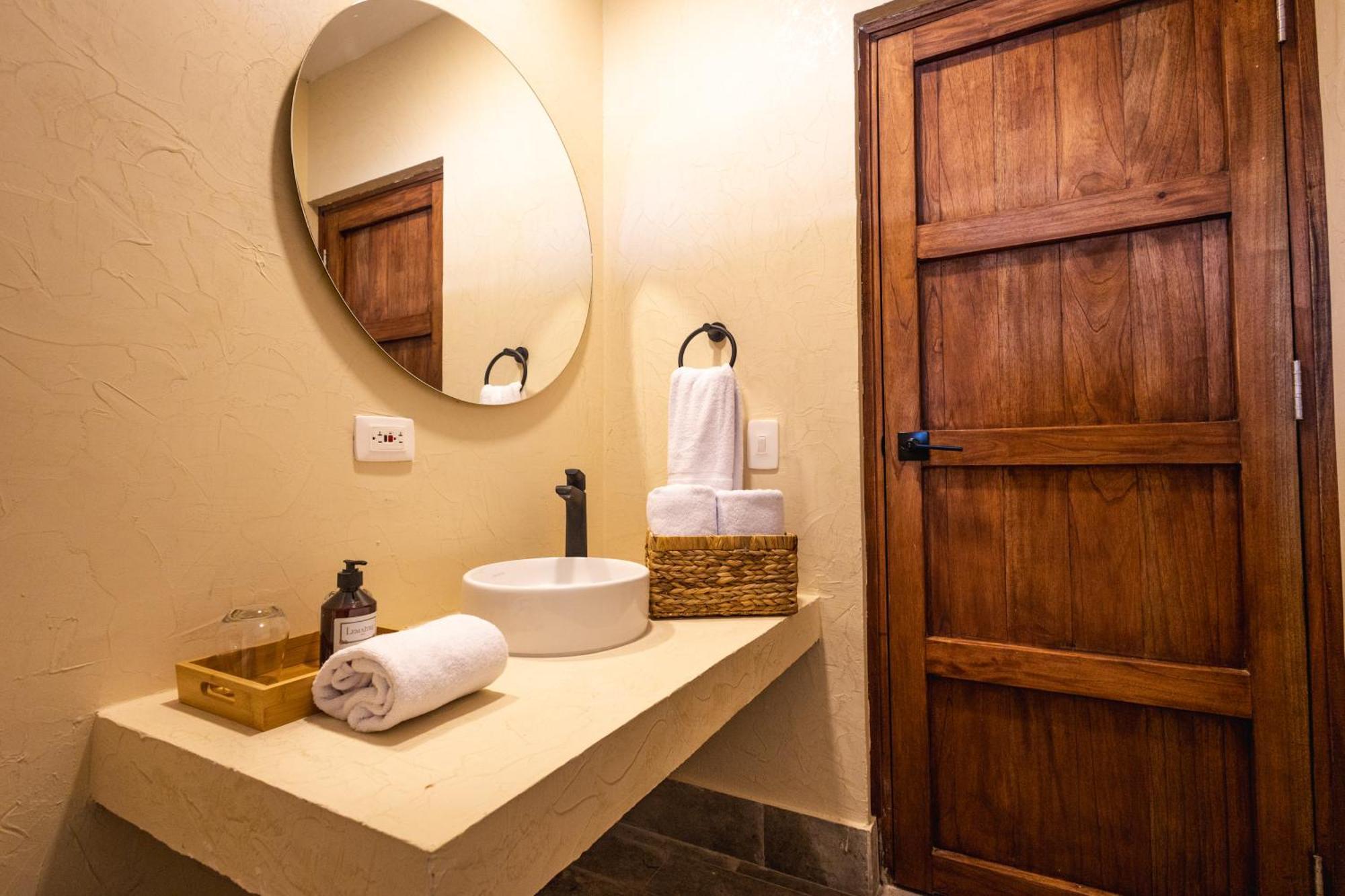 Casa Noa Colonial Hostel