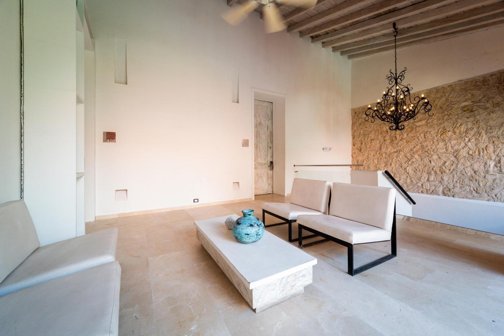 Nacar Cartagena, Curio Collection By Hilton Cartagena