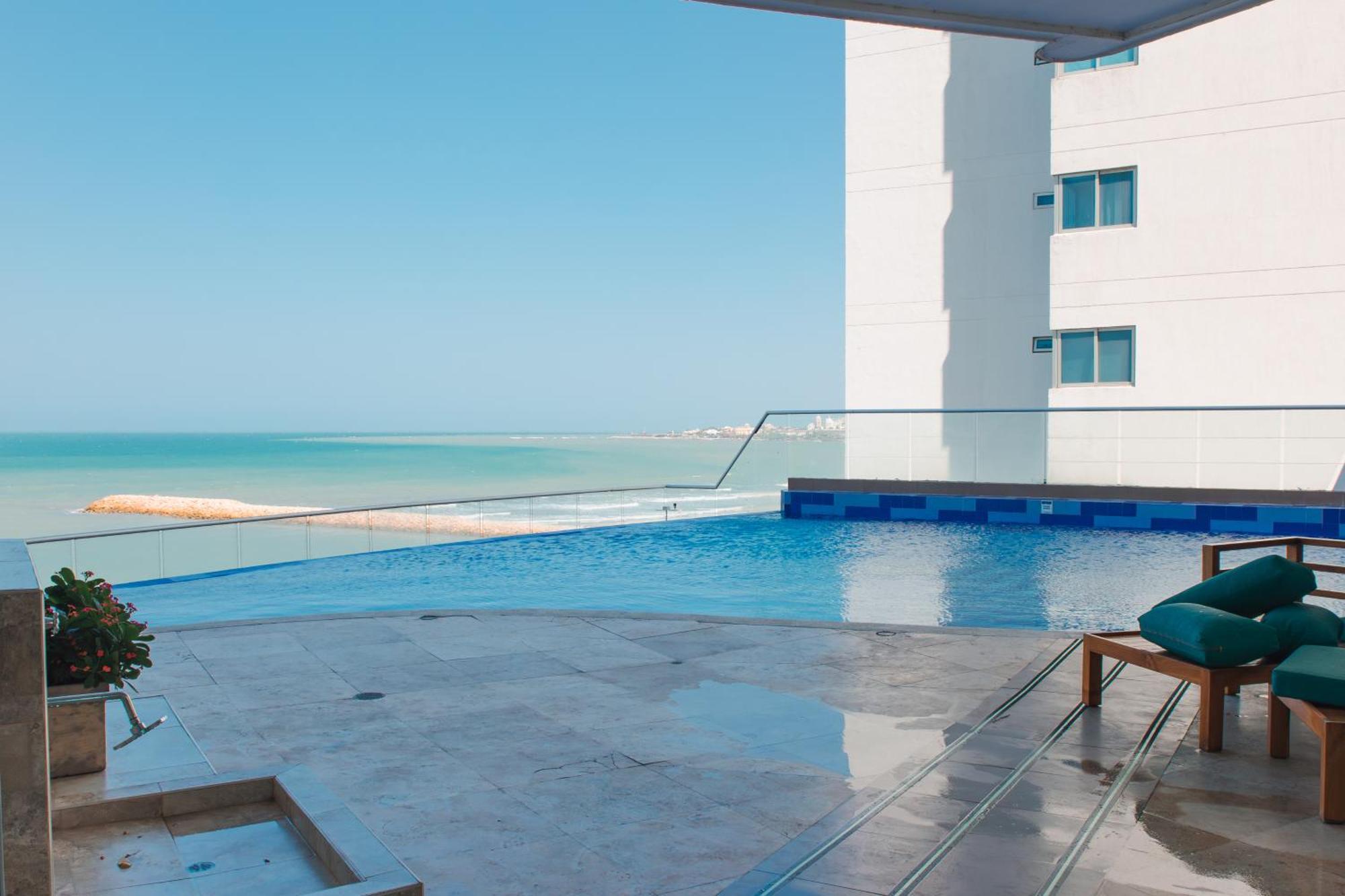 Playa Aparthotel *