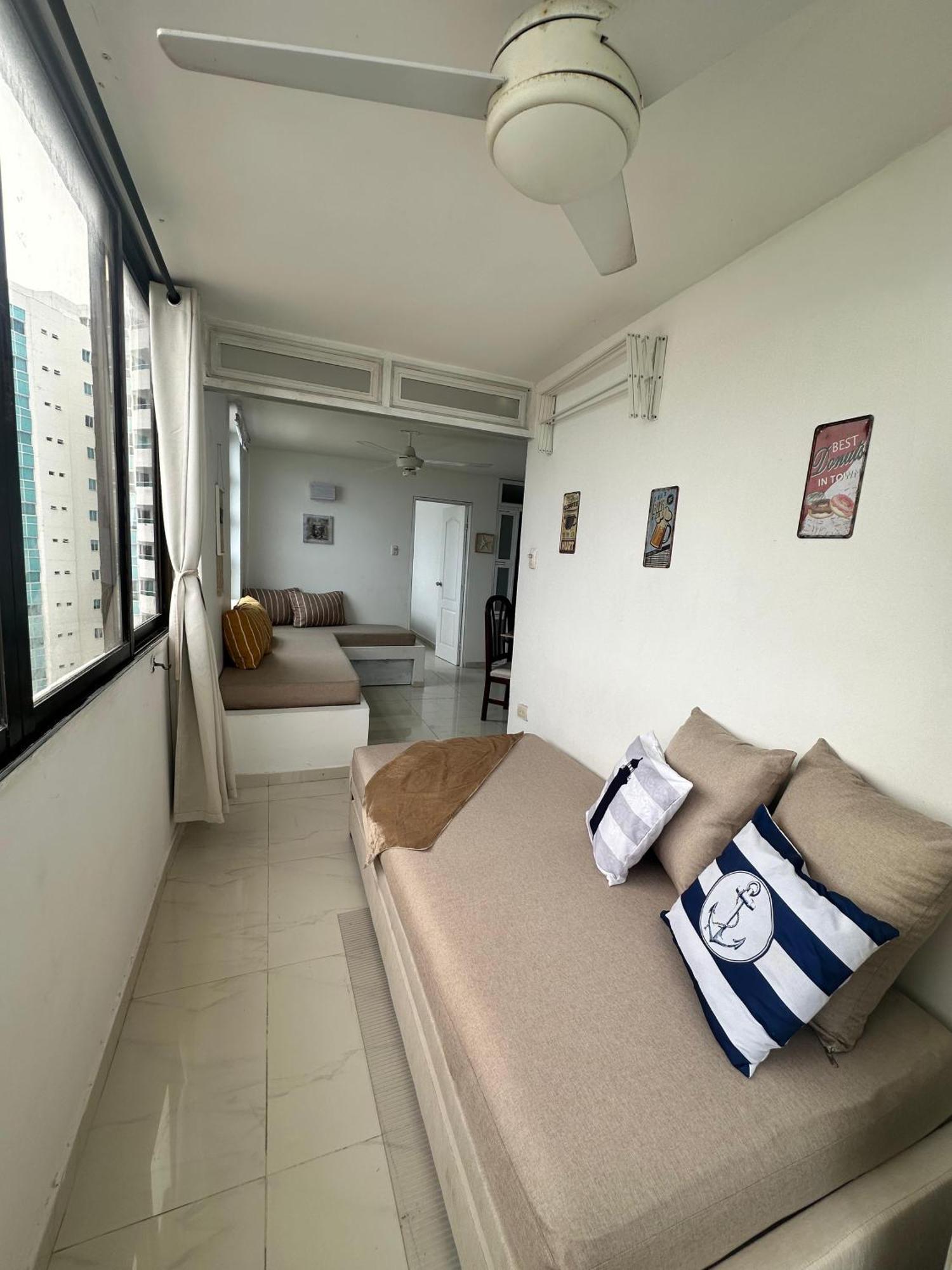 2 Bedroom Ocean View Apartamento