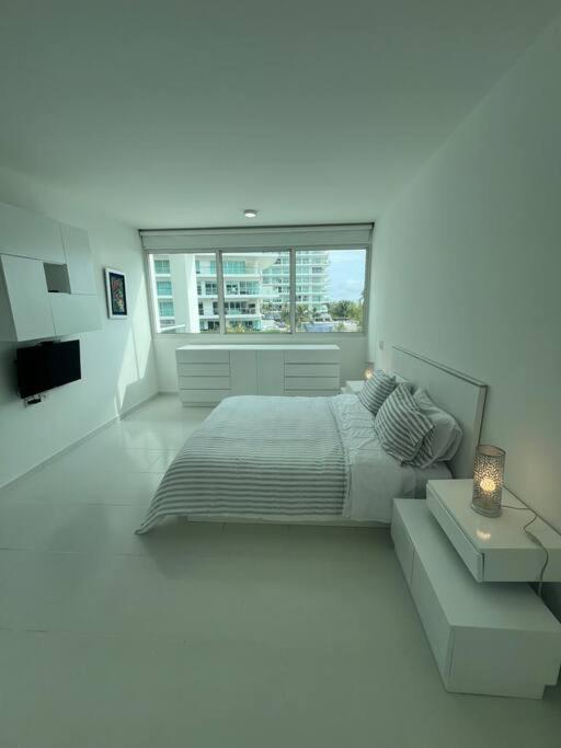 Apartment Beachfront Luxury *