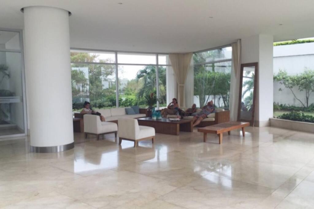 Beachfront Luxury Apartment Cartagena