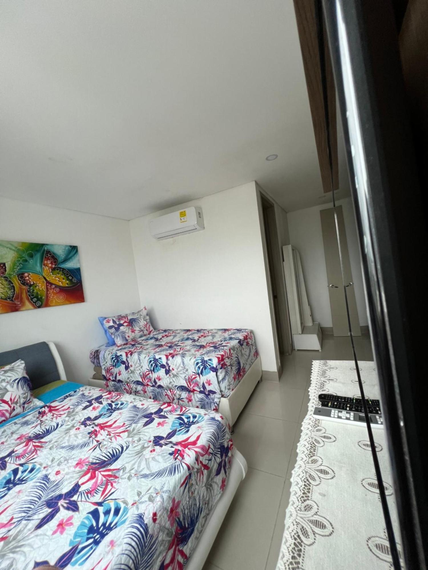 Beachfront Luxurious Apartment, Palmetto Apartment Cartagena
