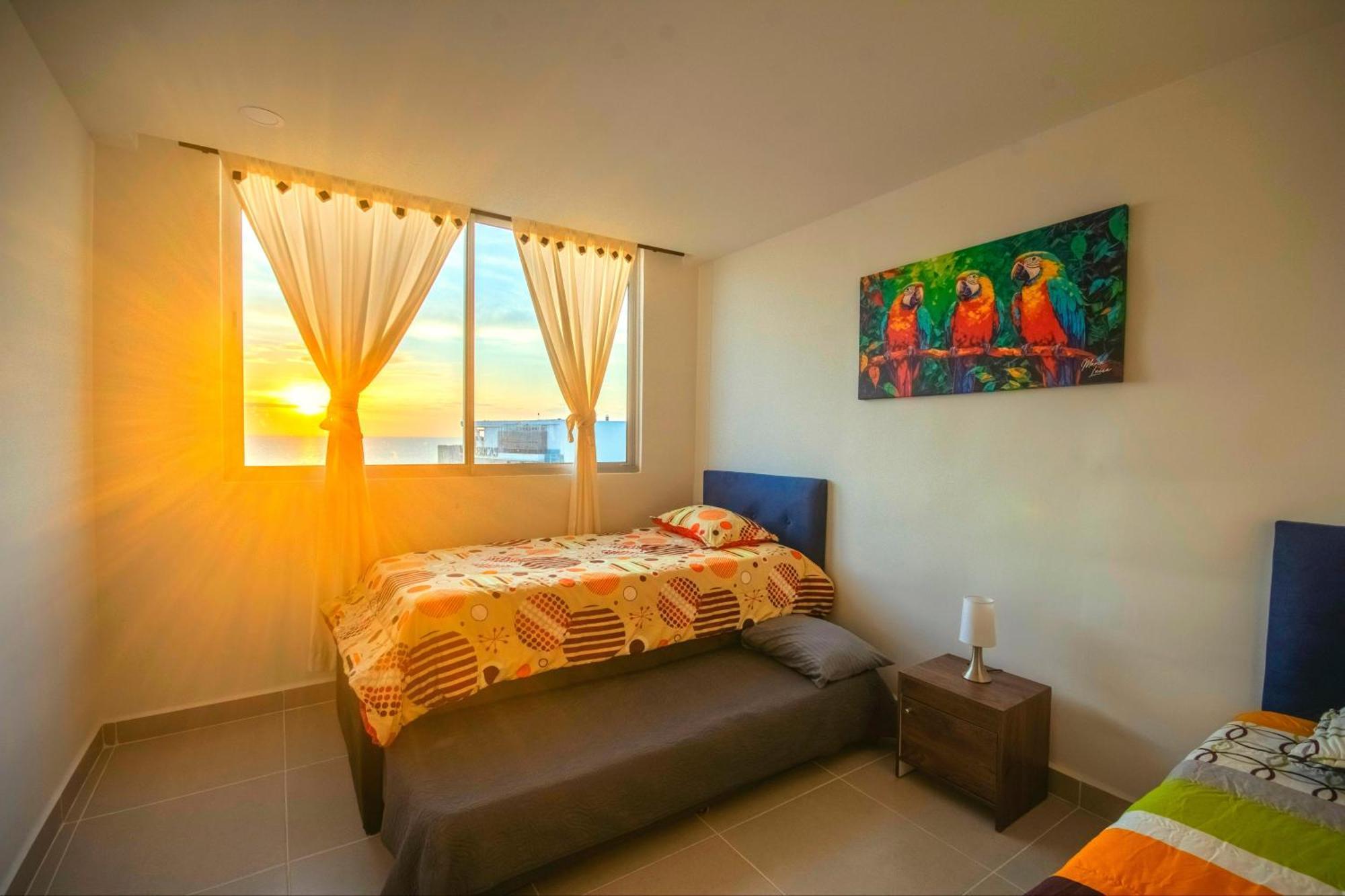 Exclusivo En Cielo Mar-playa Americas, Con Maravillosas Vistas Del Atardecer De