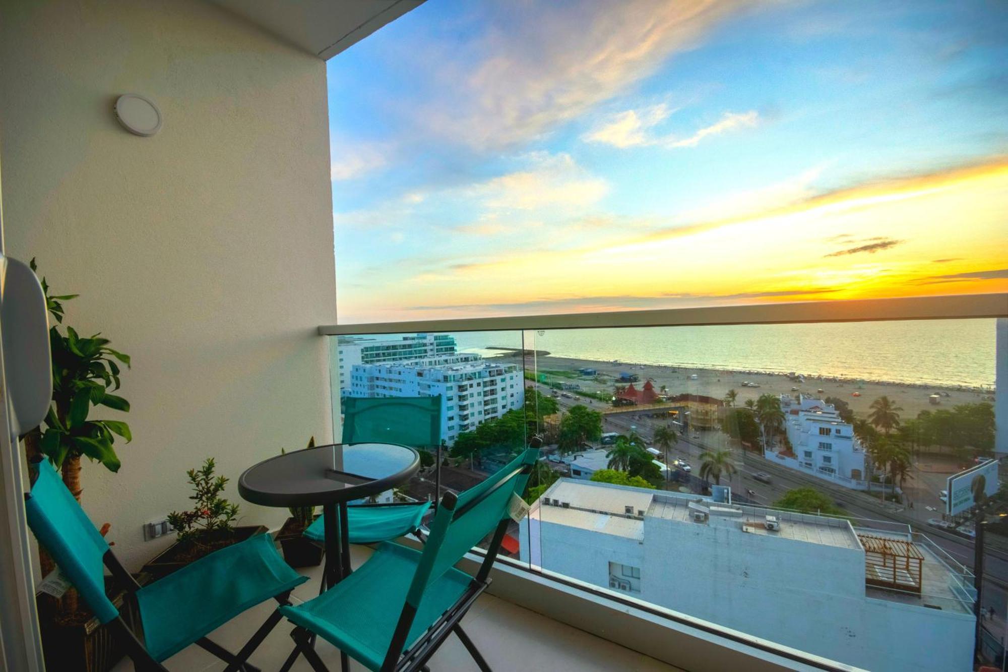 Apartamento Exclusivo En Cielo Mar-playa Americas, Con Maravillosas Vistas Del Atardecer De Cartagena