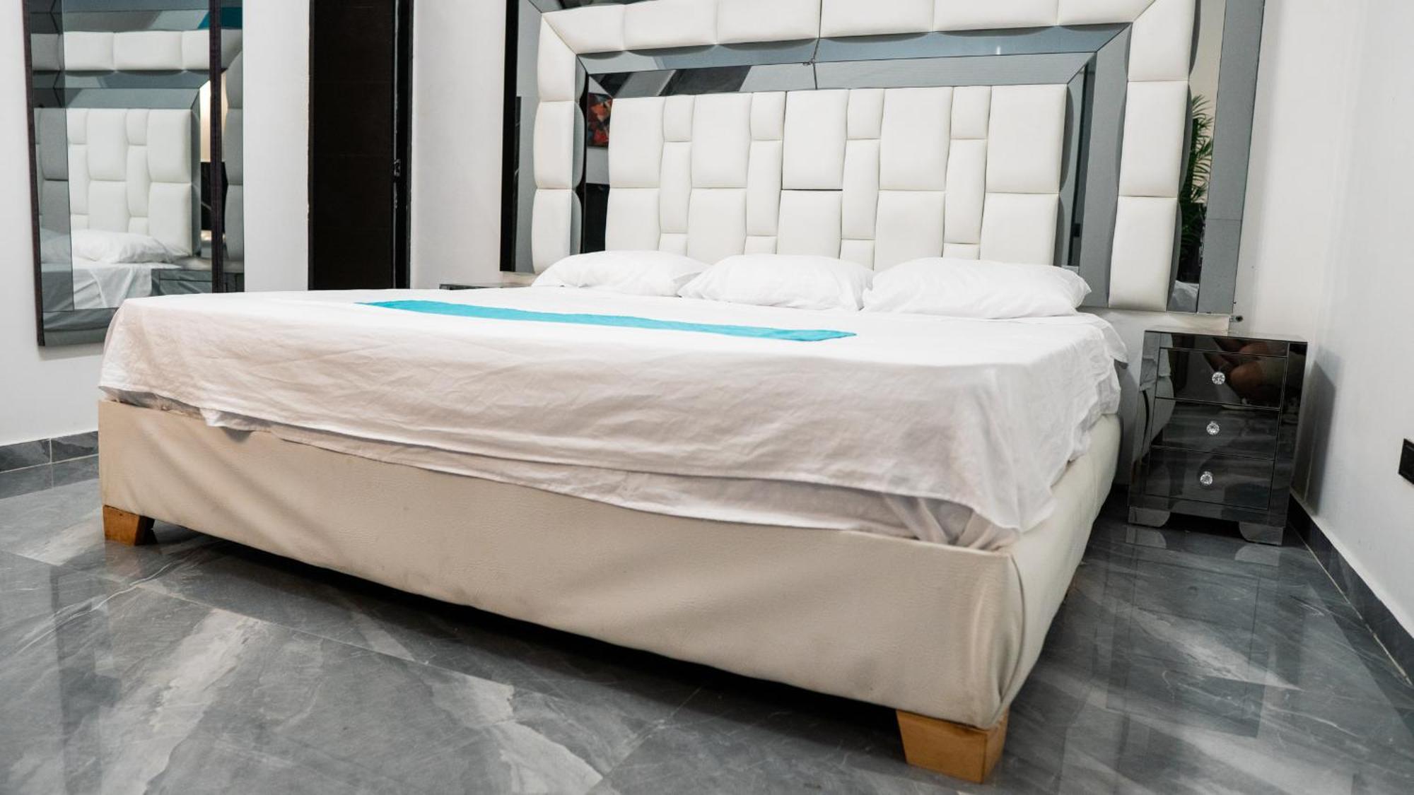 Capsule hotel Ch Capsula Getsemani 3*