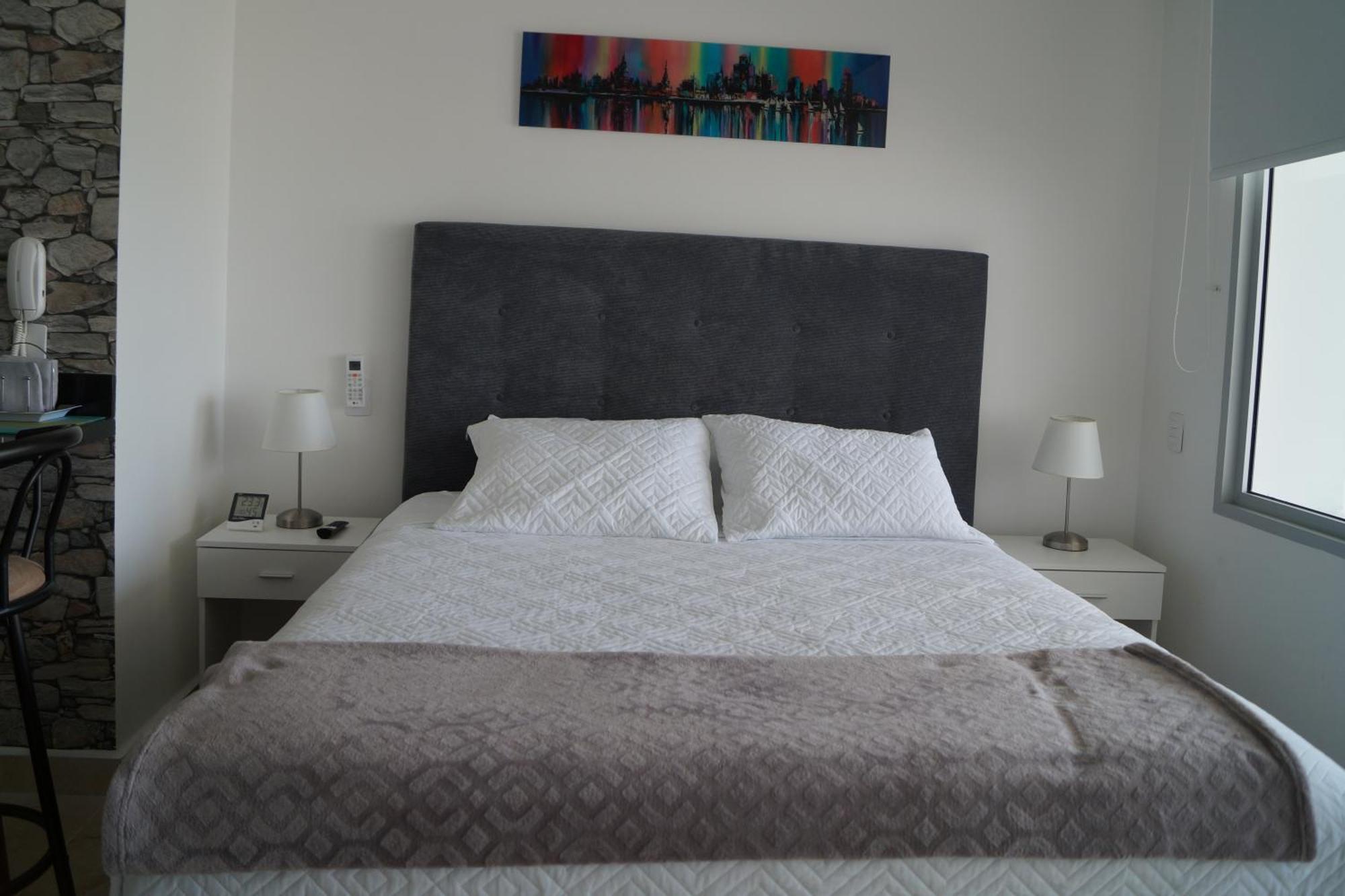 Aparta Crespo Aeropuerto Apartment