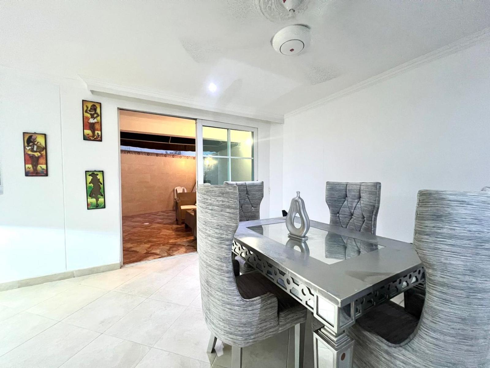Private House - 4 Pisos - 100 Mts De La Playa Holiday home