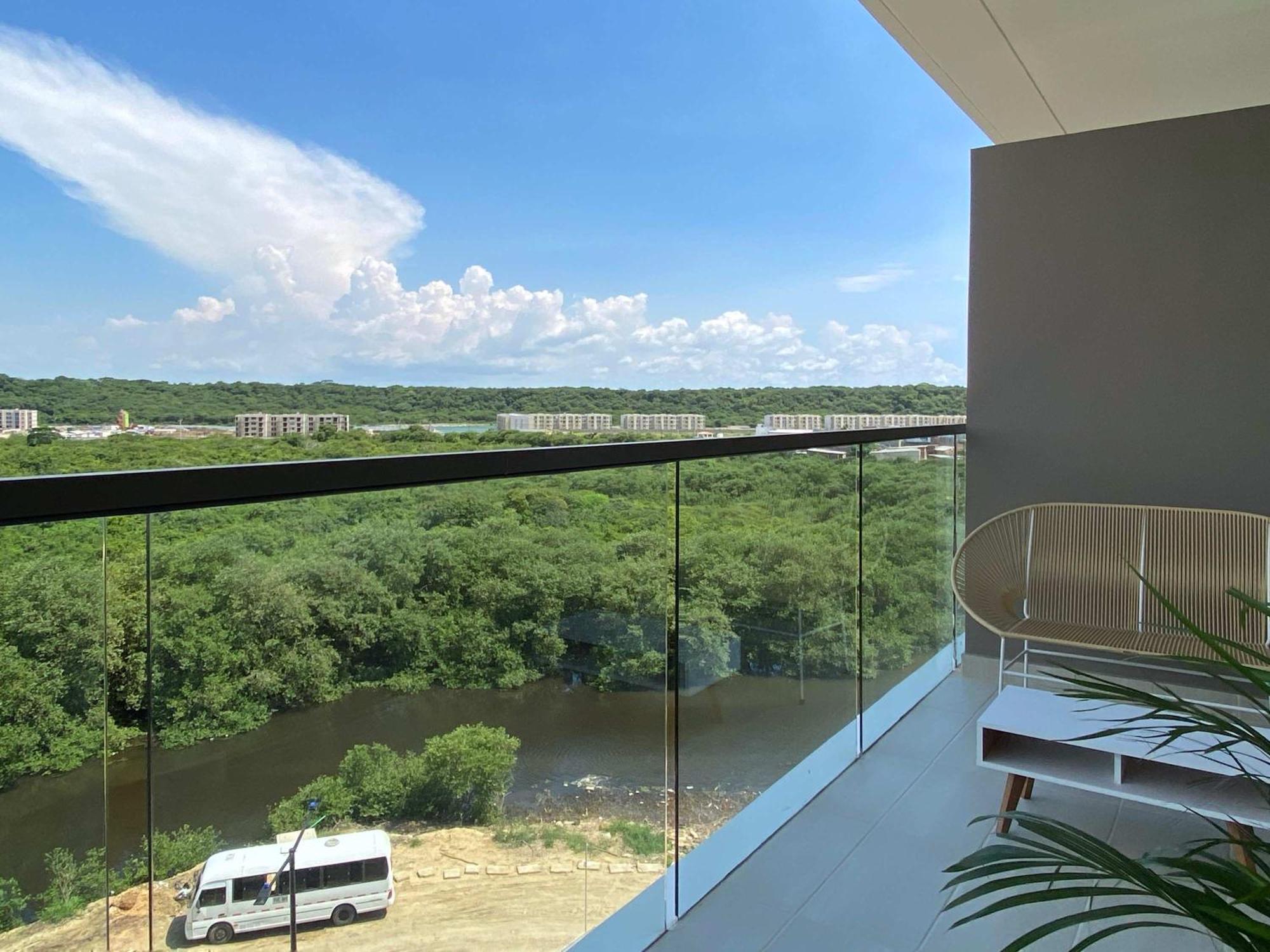 Prestigious 2br With Amazing View In Apartment