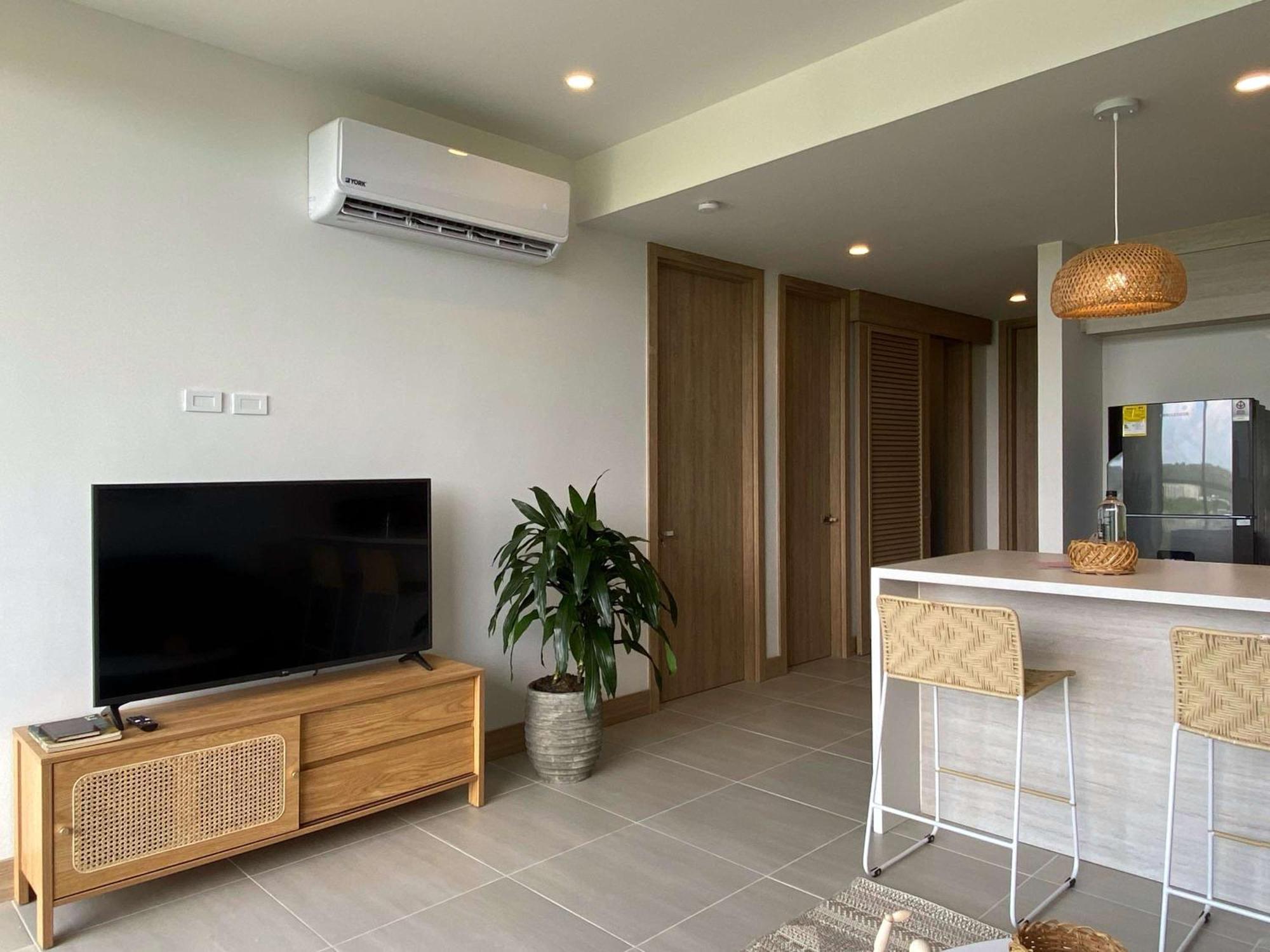 Prestigious 2br With Amazing View In Apartment *