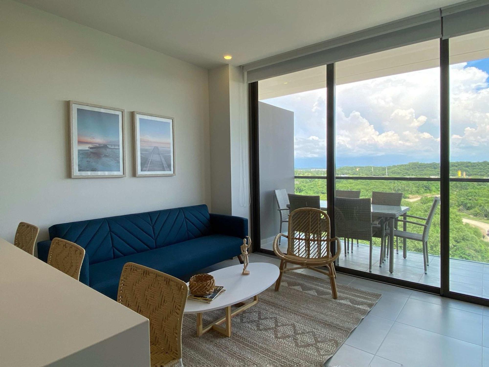 Prestigious 2br With Amazing View In Apartment