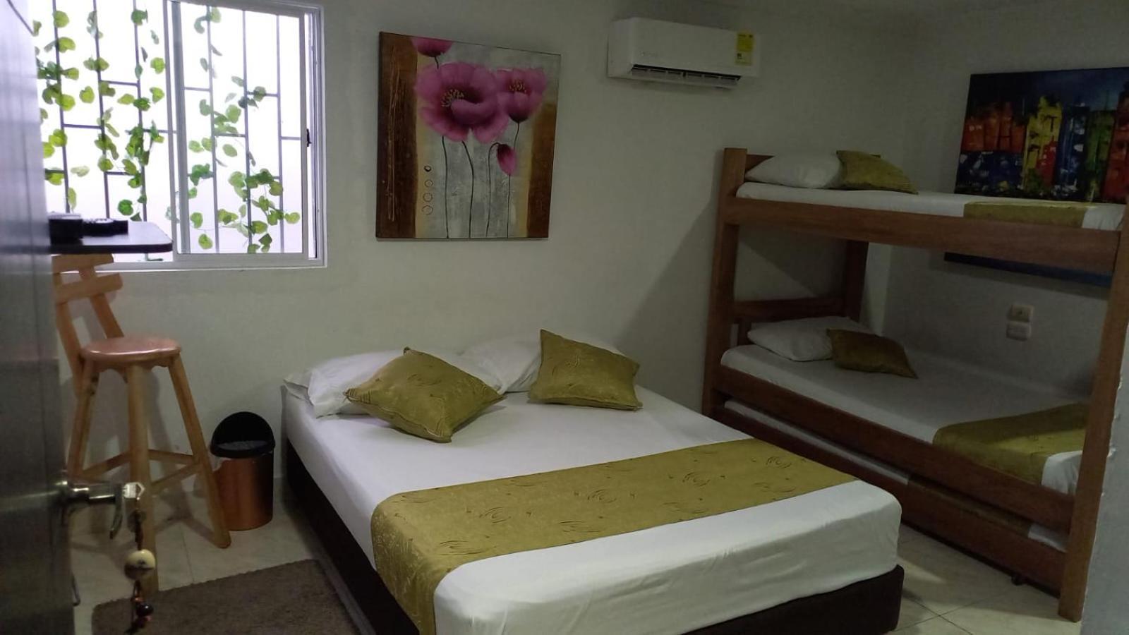 Pensión Hostal, Manga Mar, Privadas Y Baños Privados *