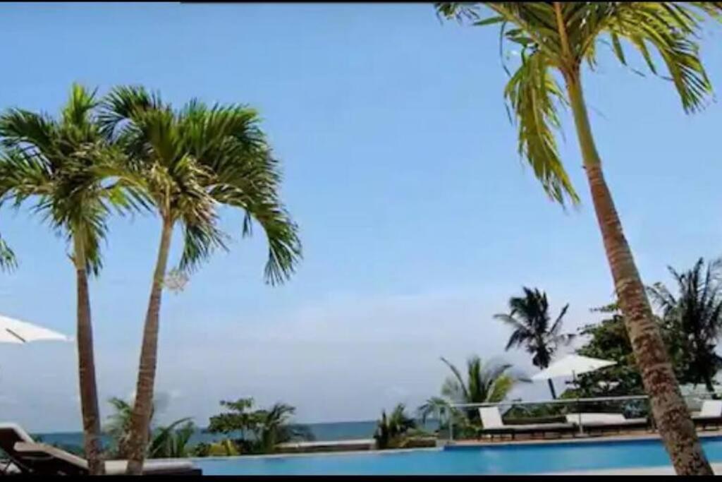 Apartment Beachfront Luxury In