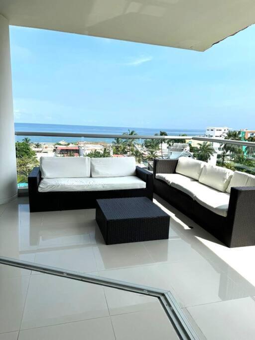 Beachfront Luxury In Apartment *