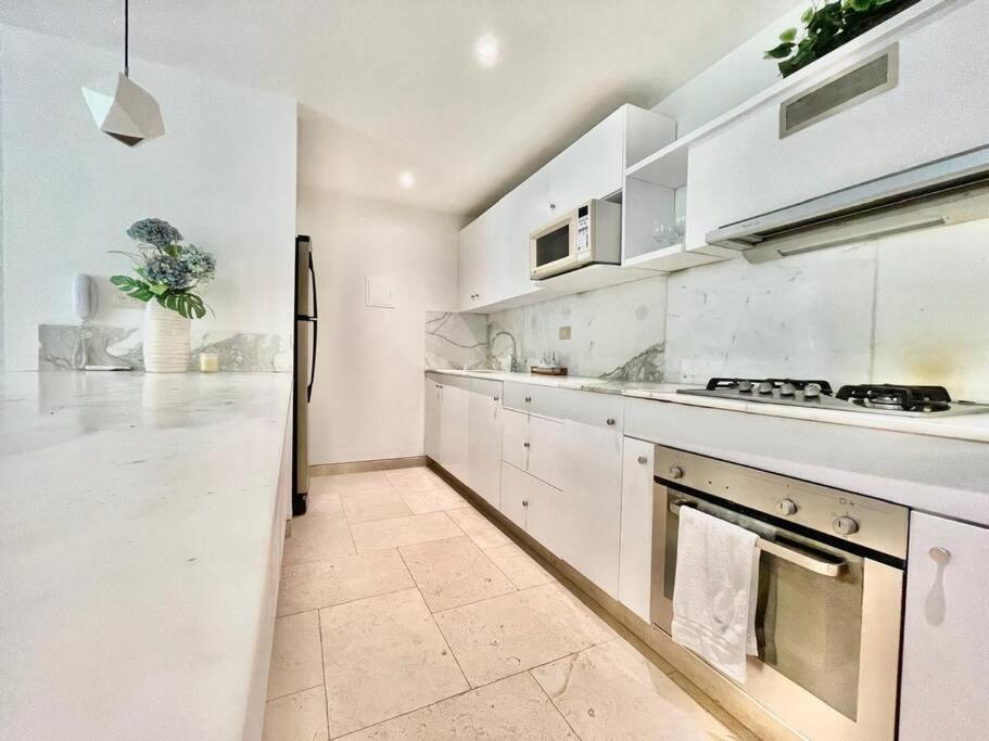 Apartment Modern Comfort - Spacious 2br In Walled *
