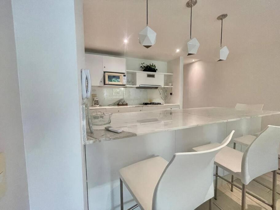 Apartment Modern Comfort - Spacious 2br In Walled *