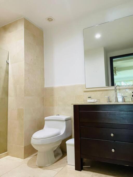 Apartment Modern Comfort - Spacious 2br In Walled Cartagena