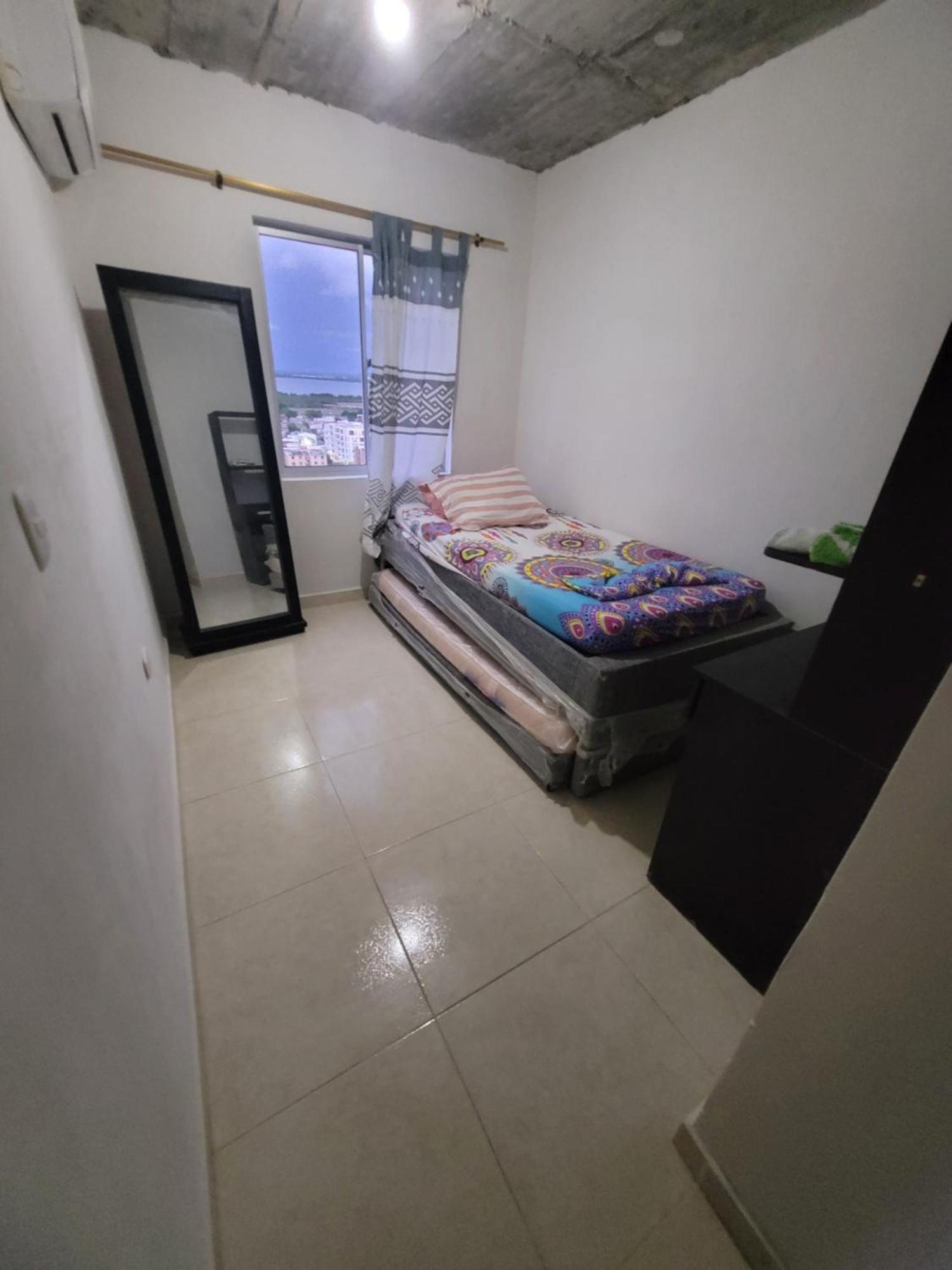 Apartment Edificio 694 *