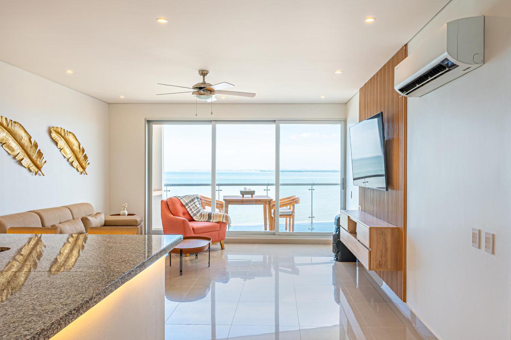 Apartment Dreams Luxury Oceanfront Wpool 3 *