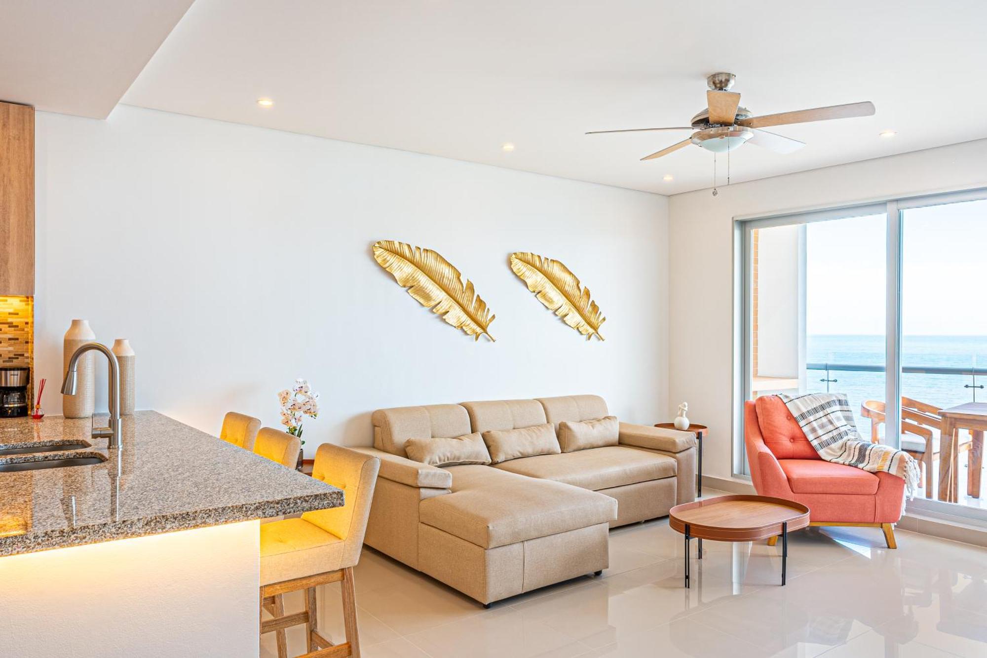 Apartment Dreams Luxury Oceanfront Wpool 3