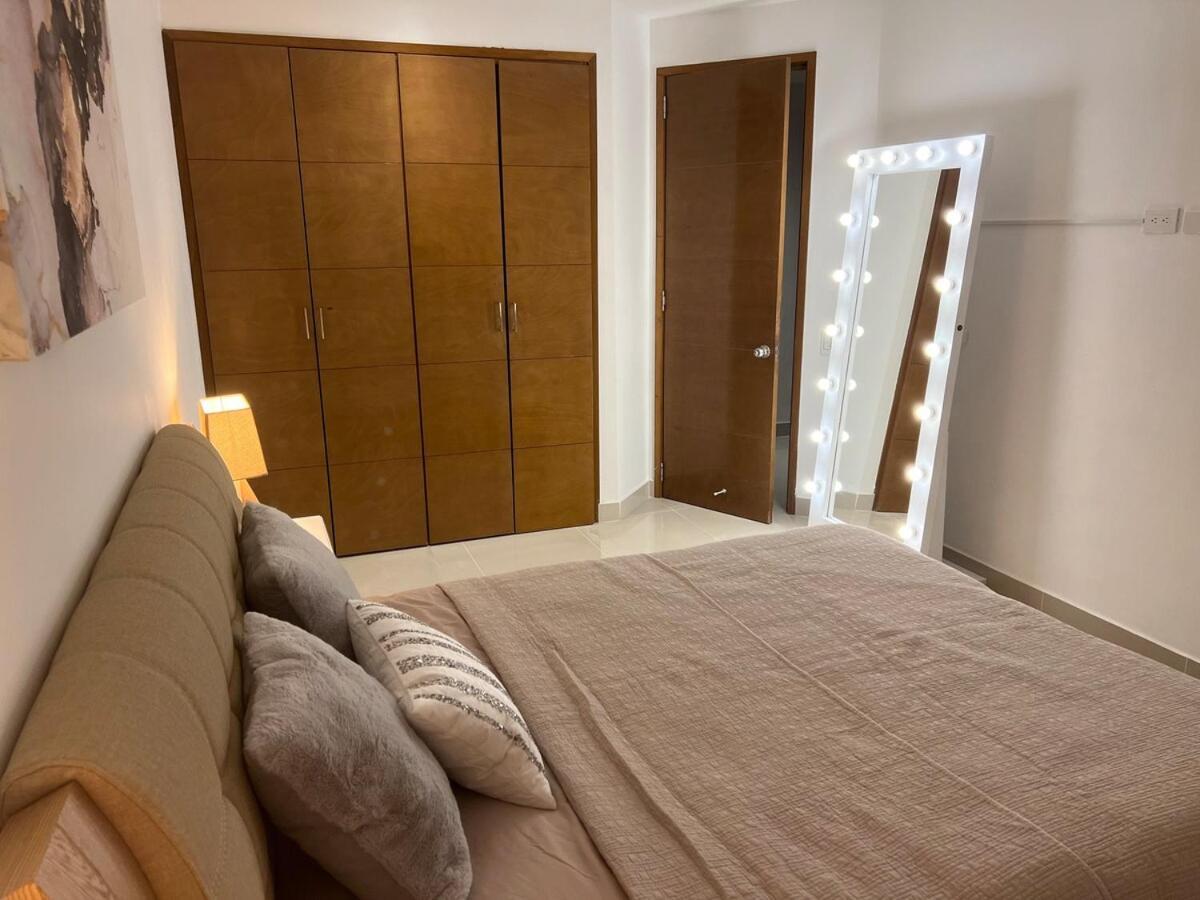 Dreams Luxury Oceanfront Wpool 2 Cartagena