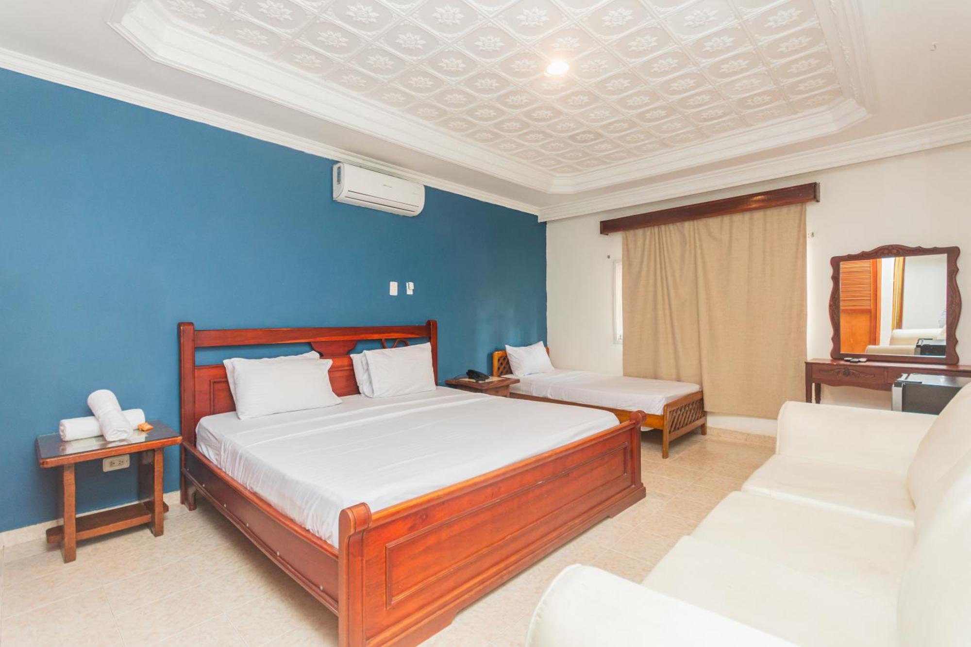 Baluarte Coast Hotel 3*