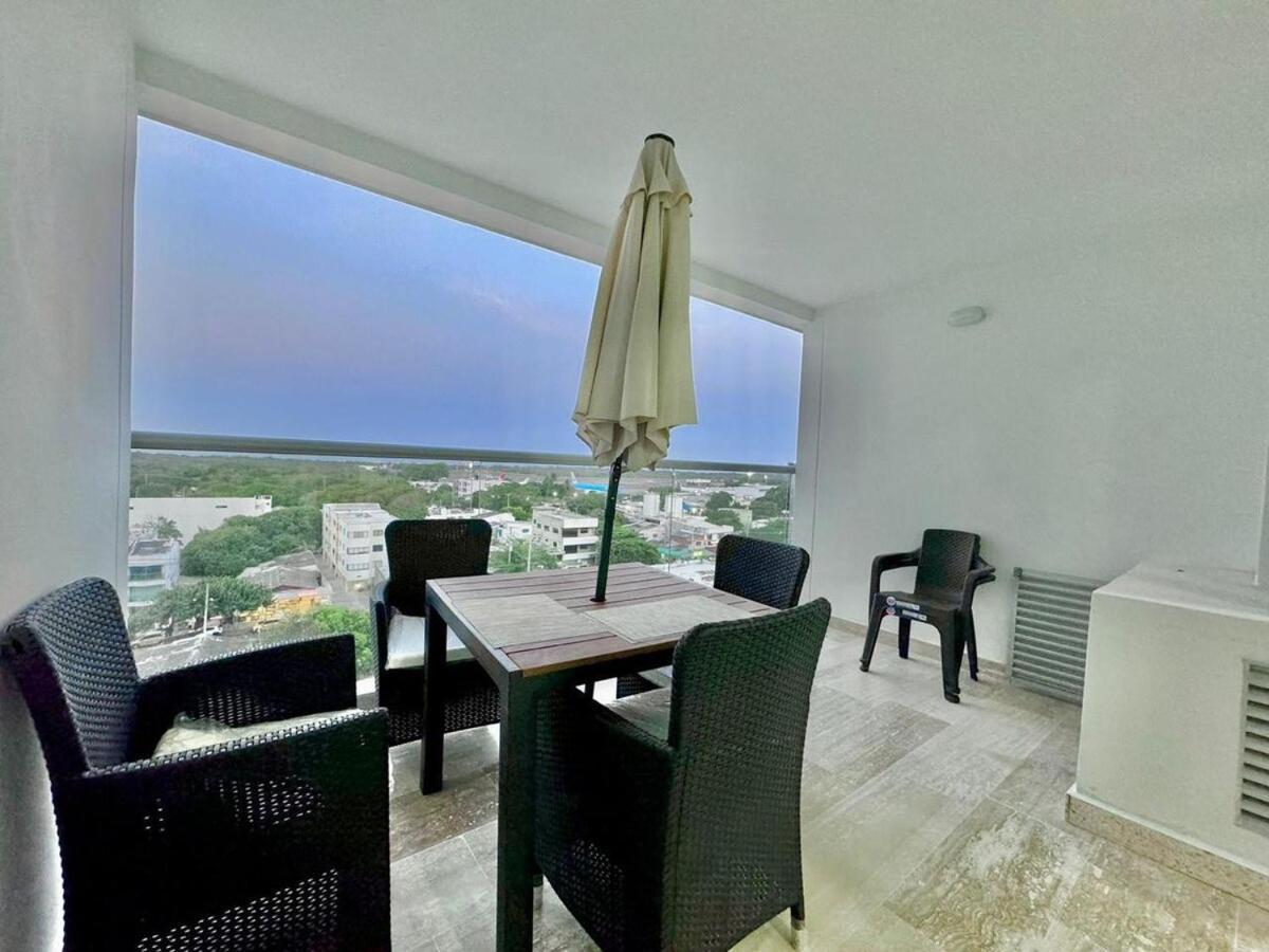 Pristine, Cozy, Next To With Everything U Need Apartment Cartagena