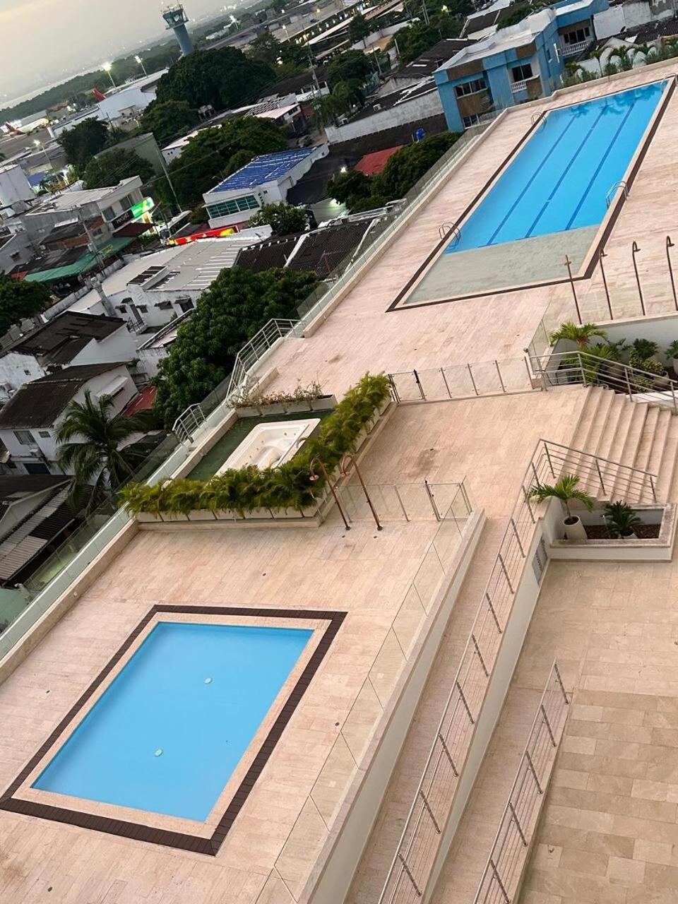 Pristine, Cozy, Next To With Everything U Need Apartment