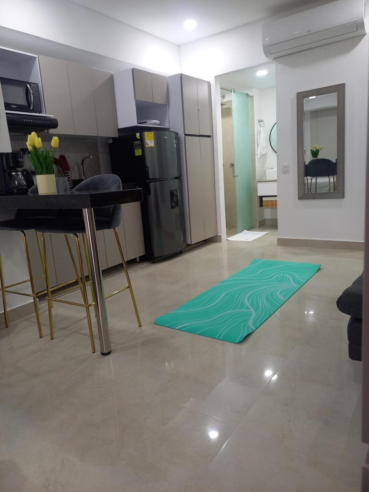 Pristine, Cozy, Next To With Everything U Need Apartment Cartagena