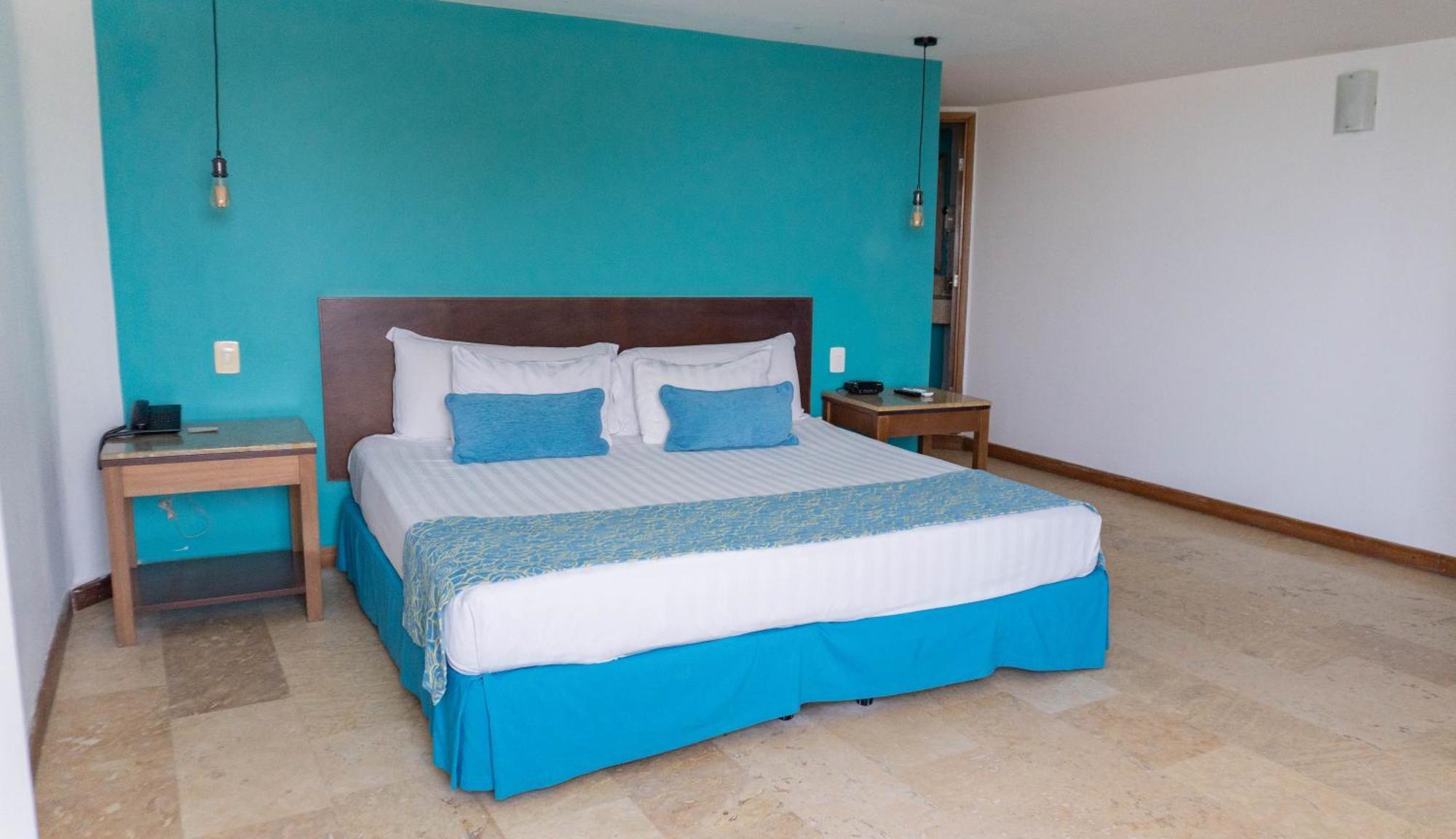 Oceania Hotel