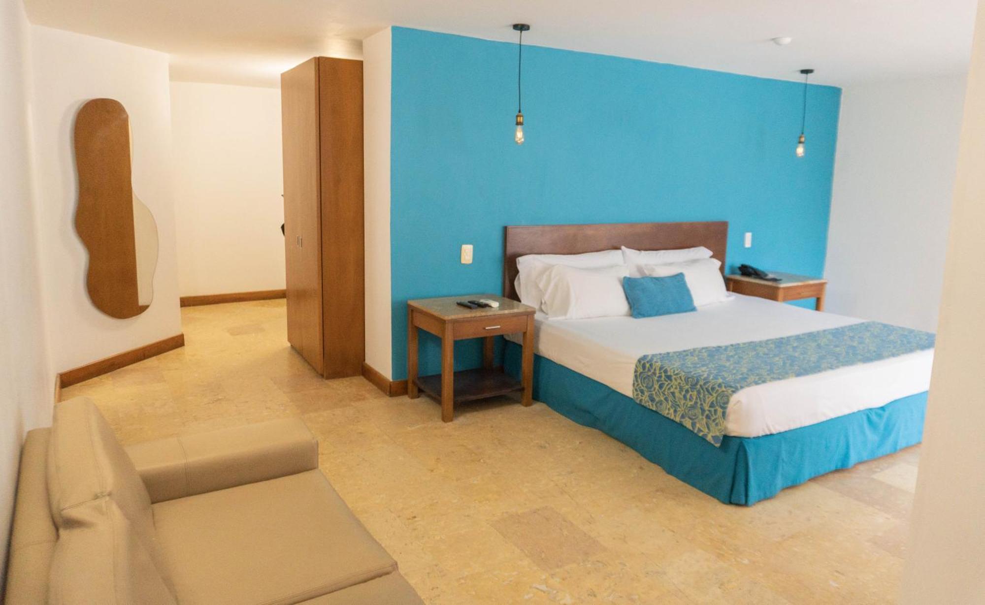 Oceania Hotel 3*