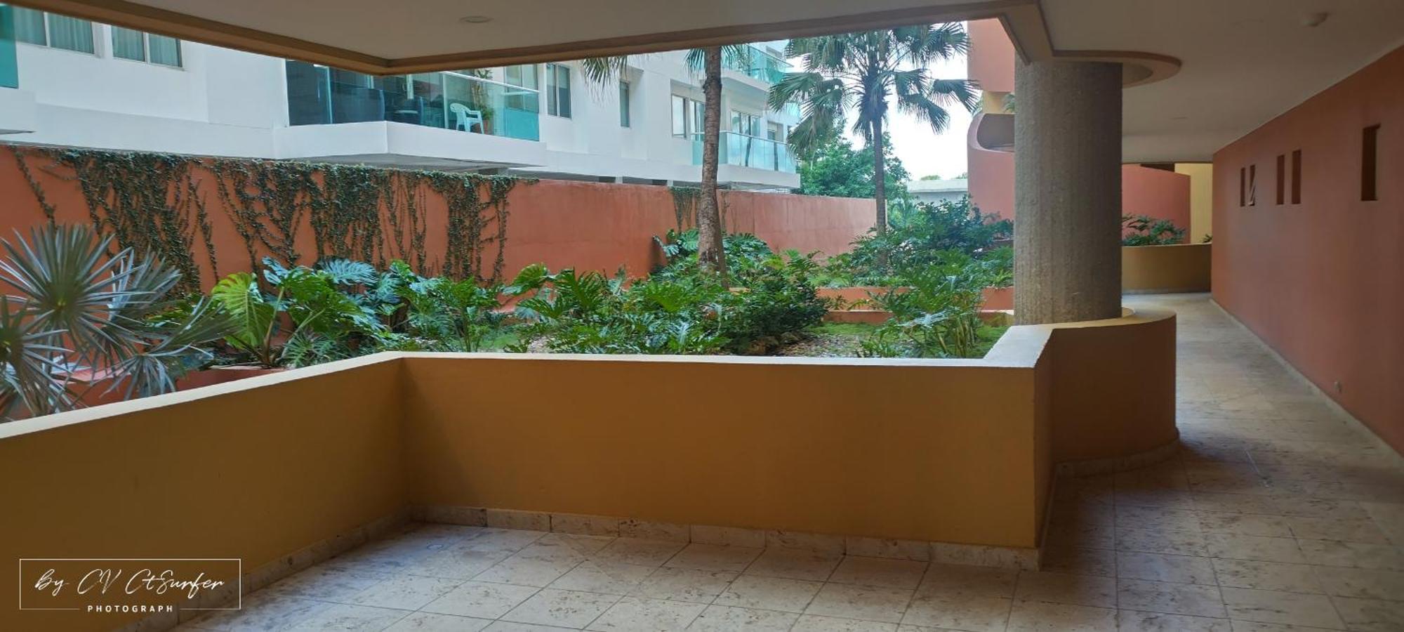 Newly Remodeled Intro Rate Caribbean Beachfront Getaway *