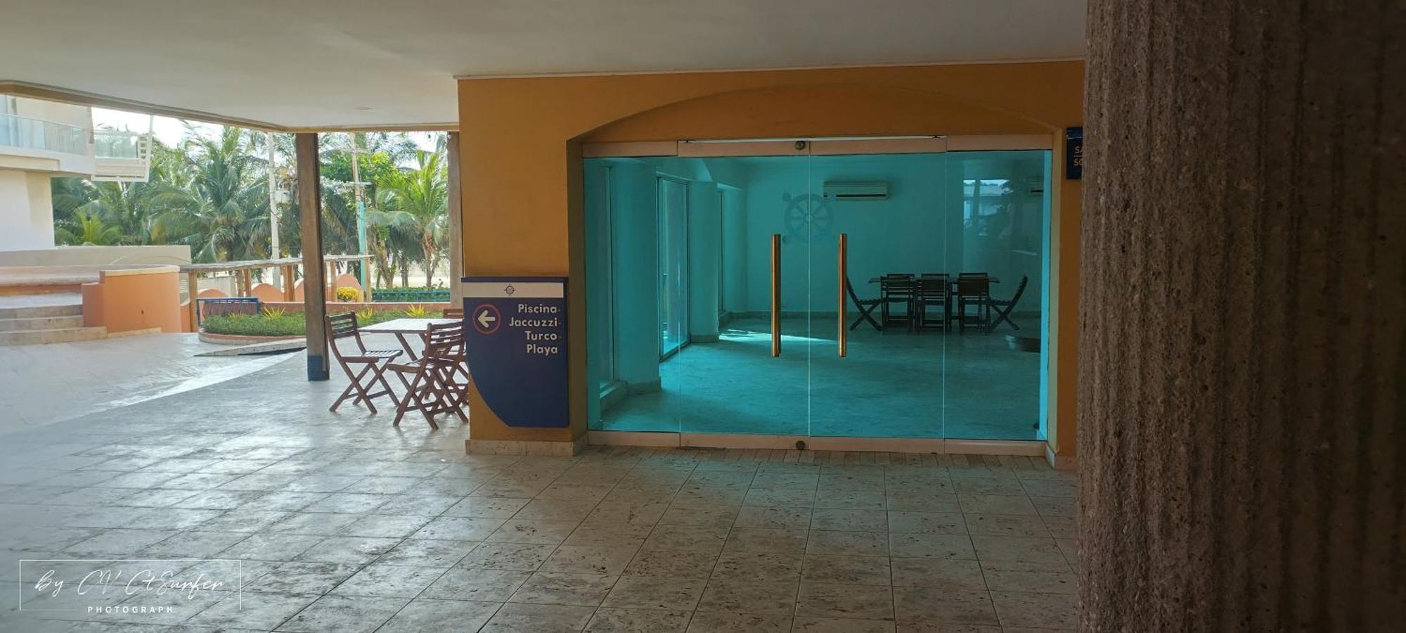 Newly Remodeled Intro Rate Caribbean Beachfront Getaway Apartment
