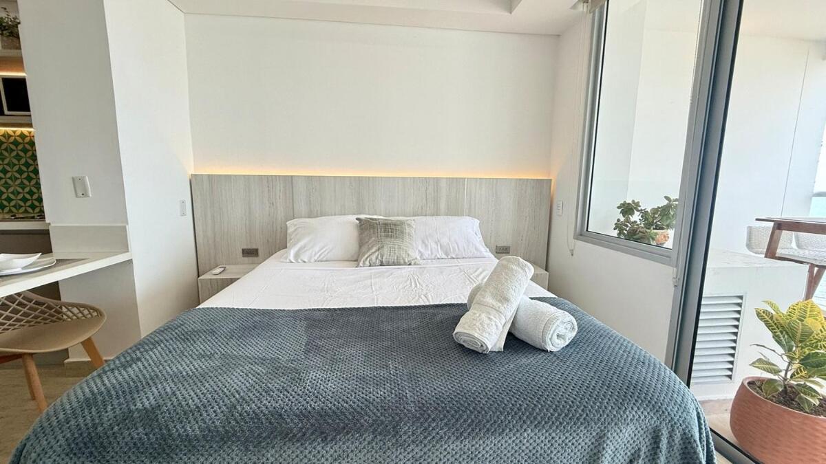 Beachfront With Stunning Ocean Views Cartagena