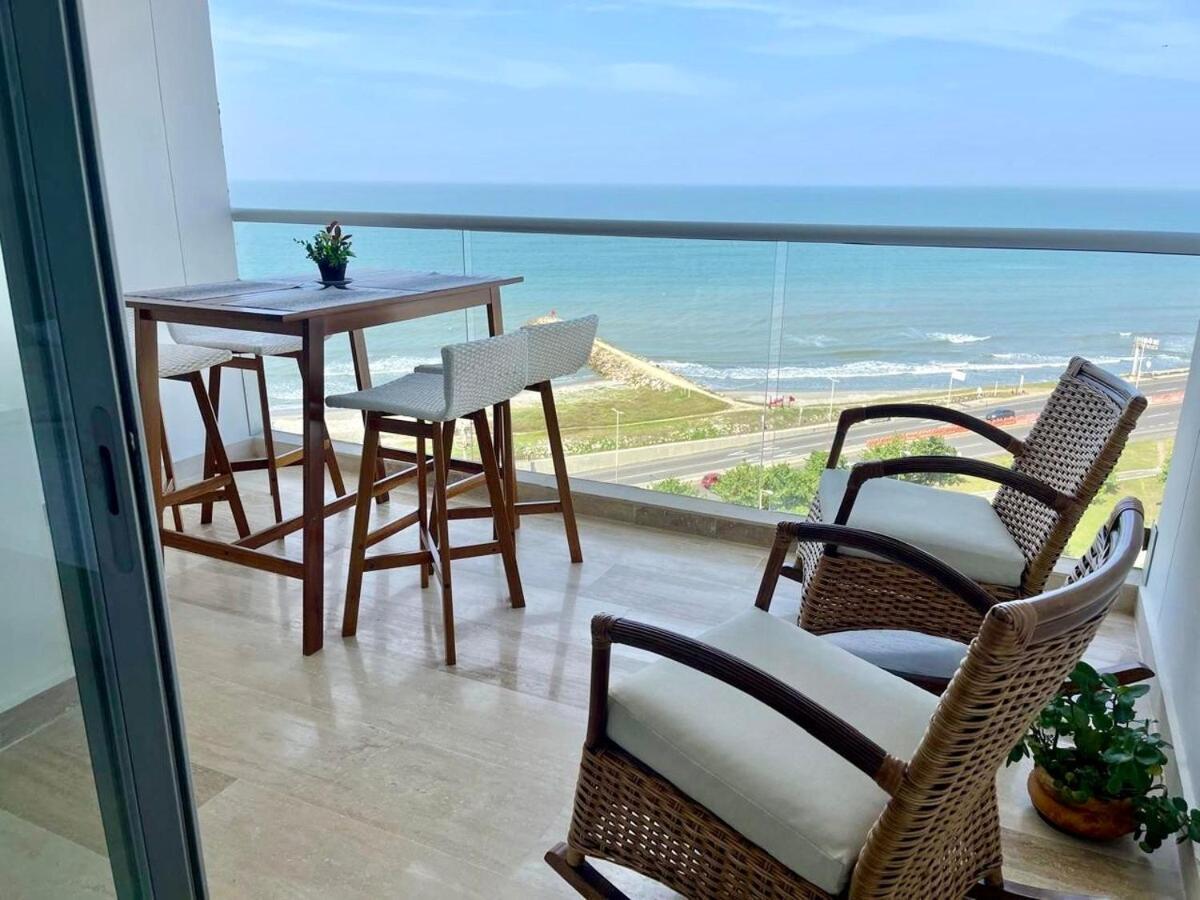 Beachfront With Stunning Ocean Views Cartagena