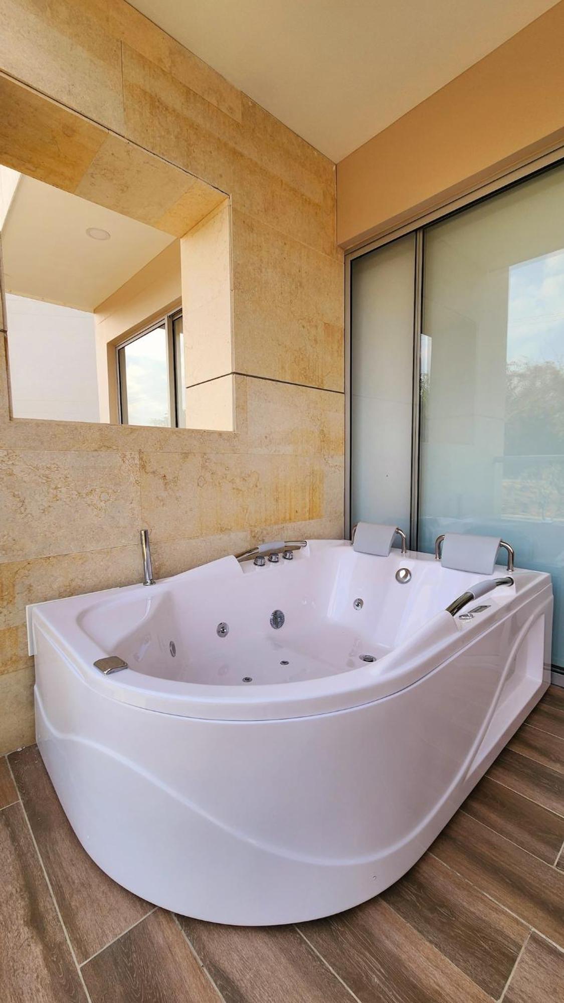 Con Jacuzzi Privado, Laguna Y Paddle Board * Cartagena