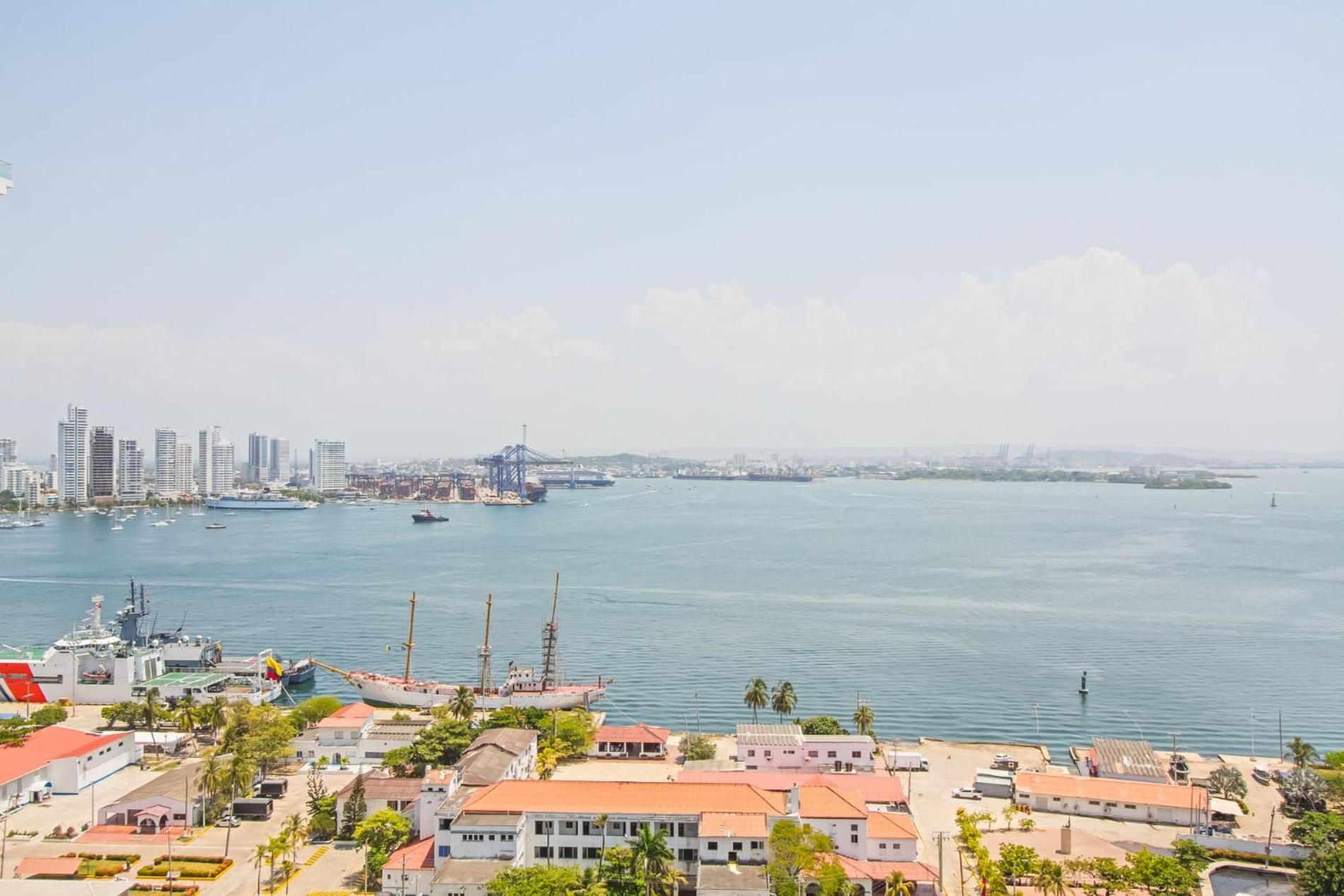 Vista De Lujo Al Mar Y La Bahia Apartment Cartagena
