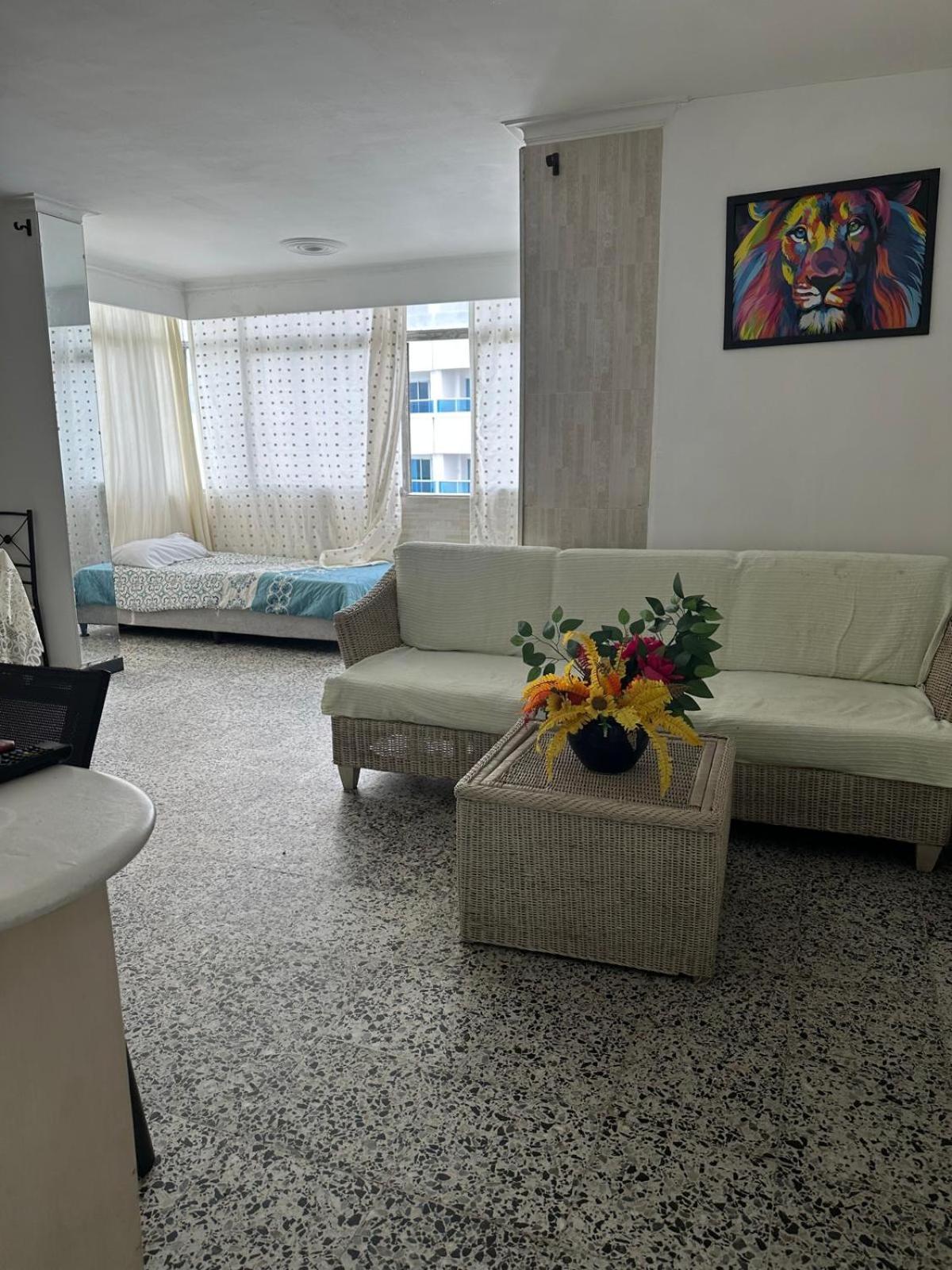 Laguito Aparthotel *