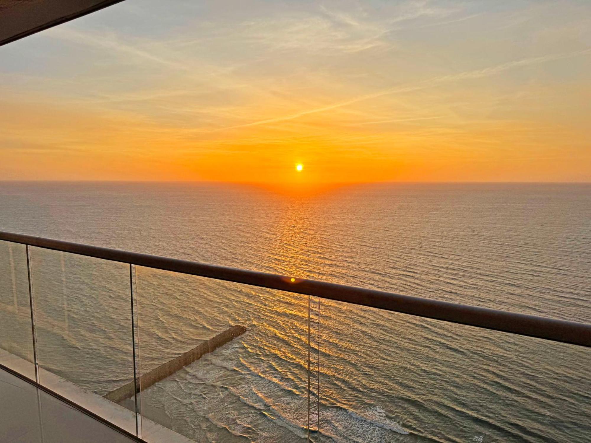 Apartment Beautiful . Incredible Ocean Views, Morros